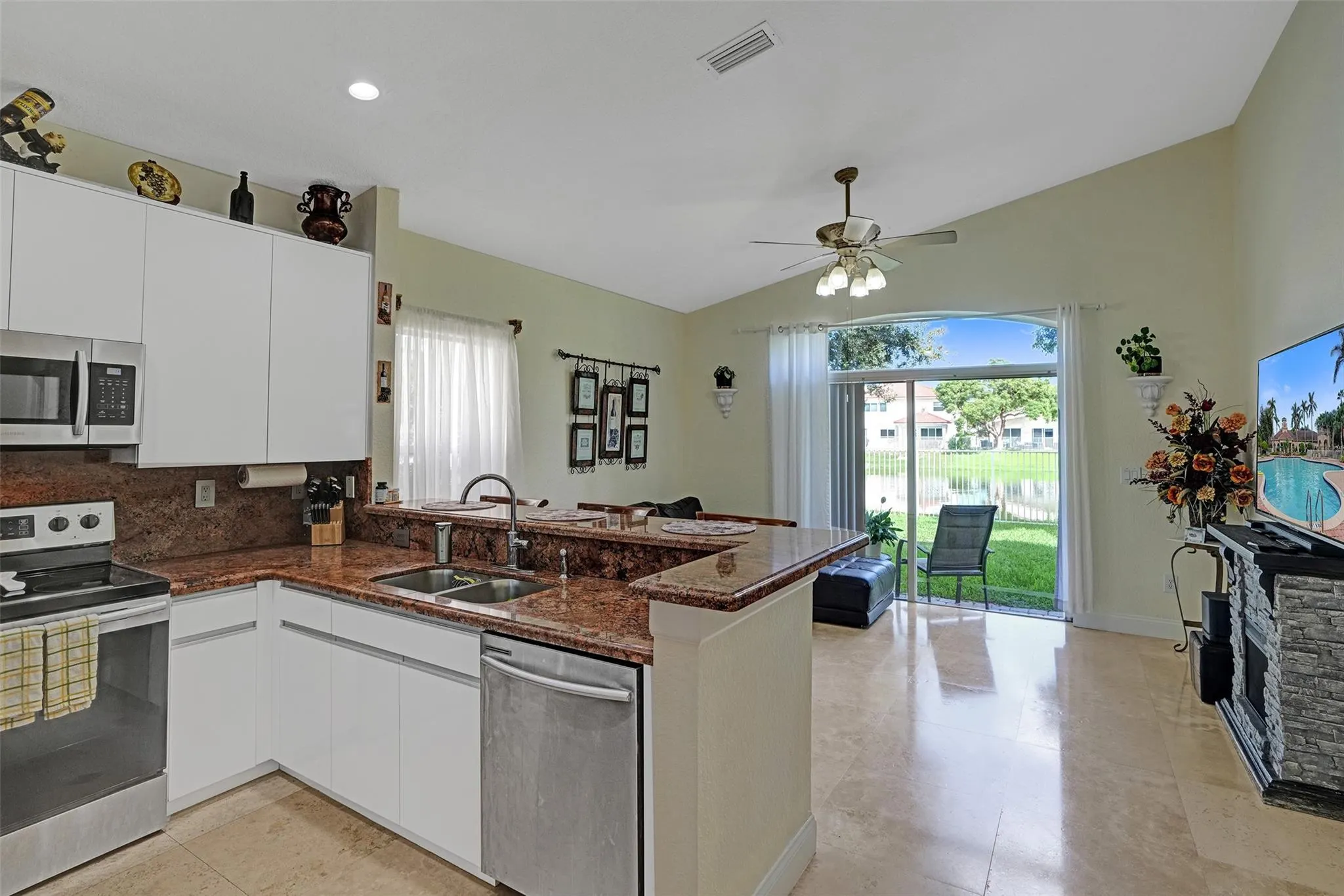 1885 NW 74th Way