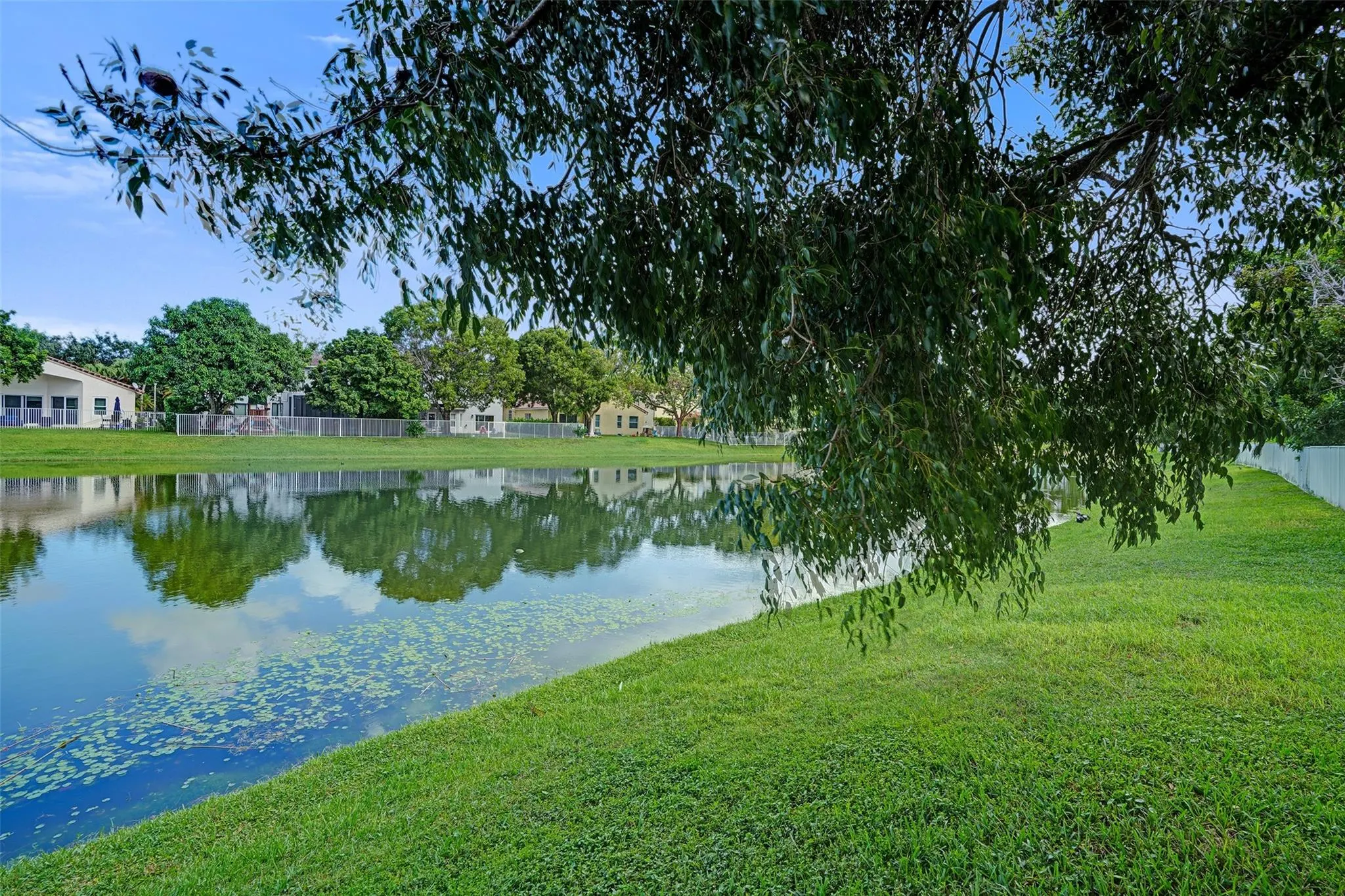 1885 NW 74th Way