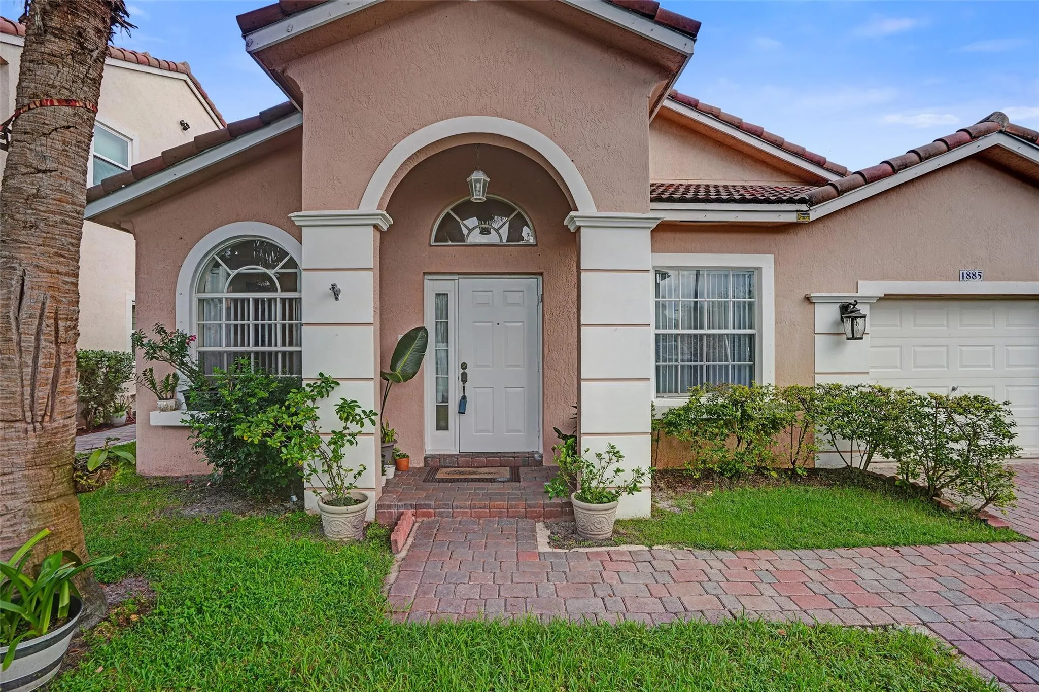 1885 NW 74th Way