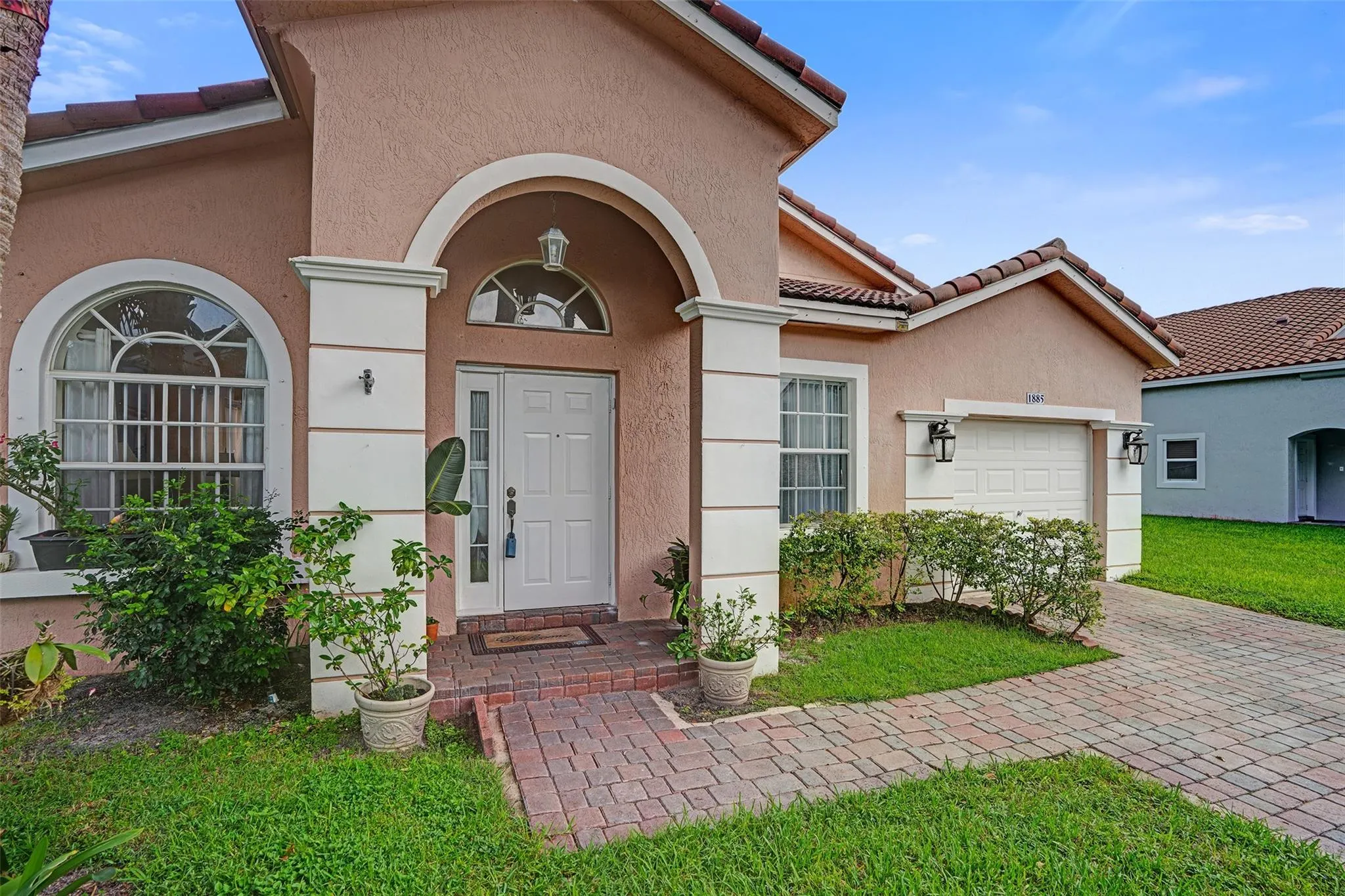 1885 NW 74th Way