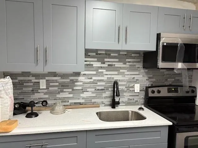 1201 NW 30th Ave