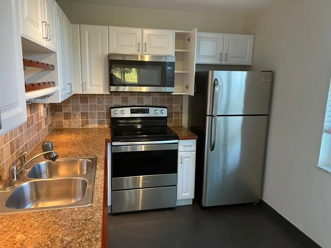 9420 TANGERINE, #104