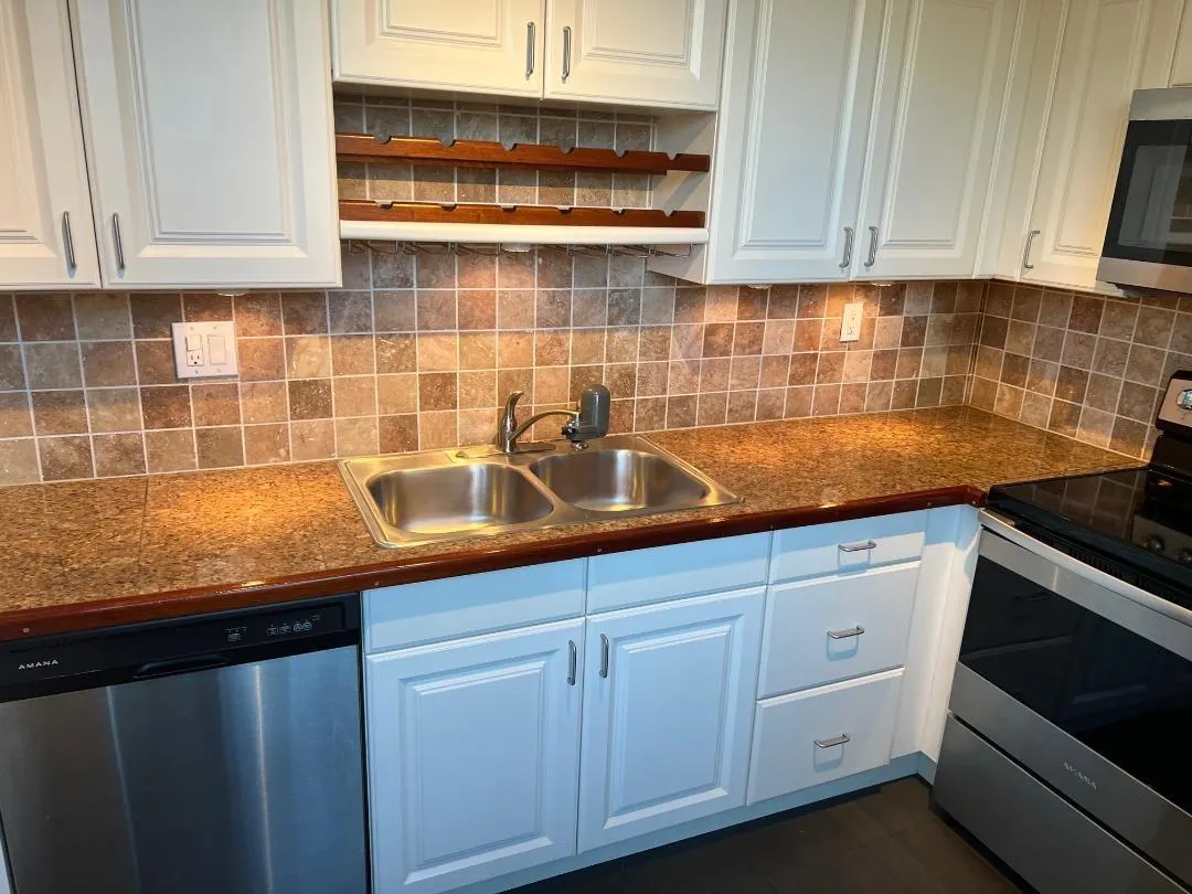 9420 TANGERINE, #104