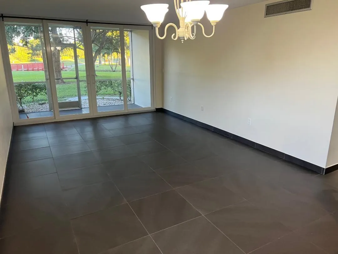 9420 TANGERINE, #104