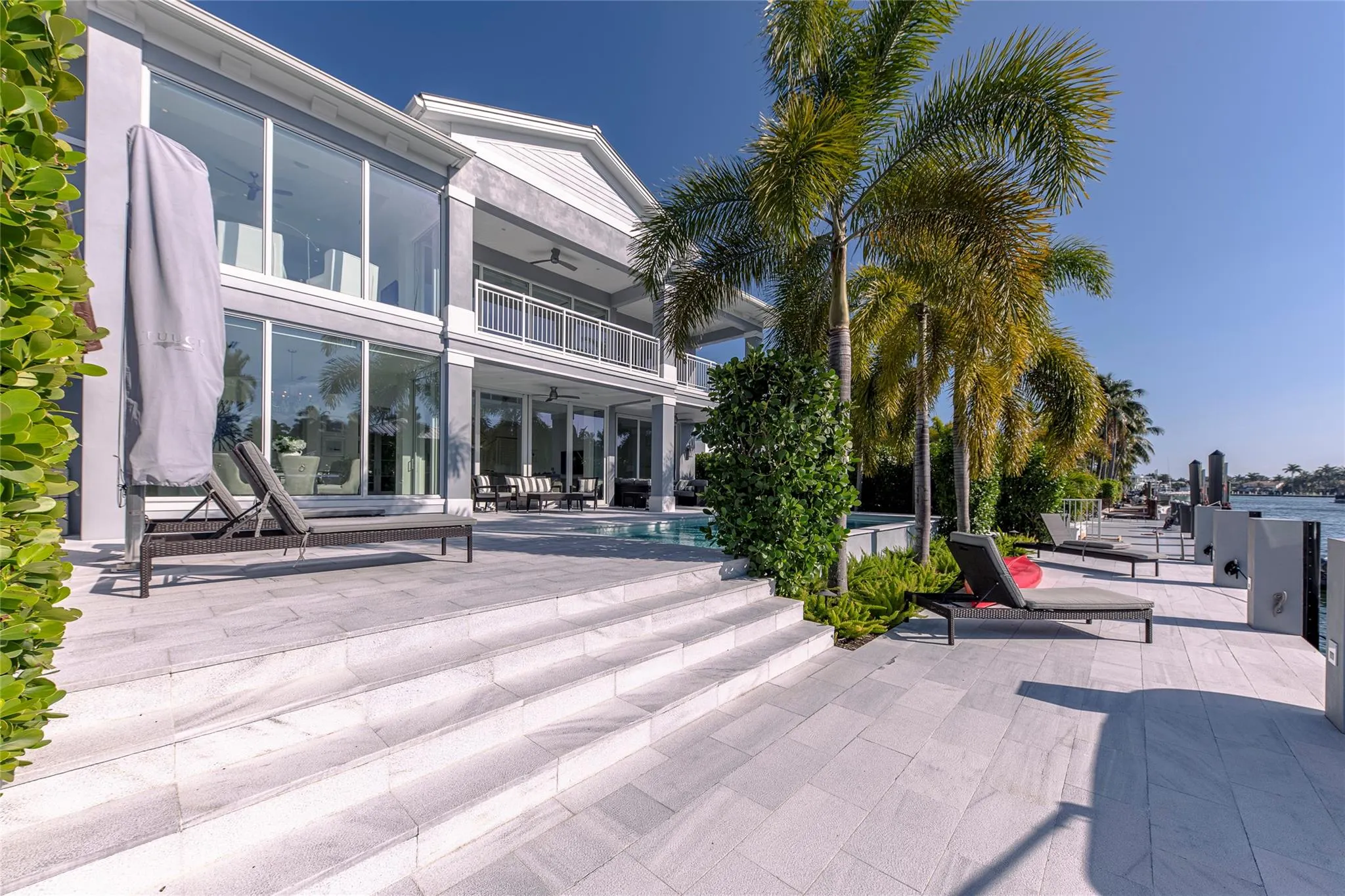 701 Flamingo Dr