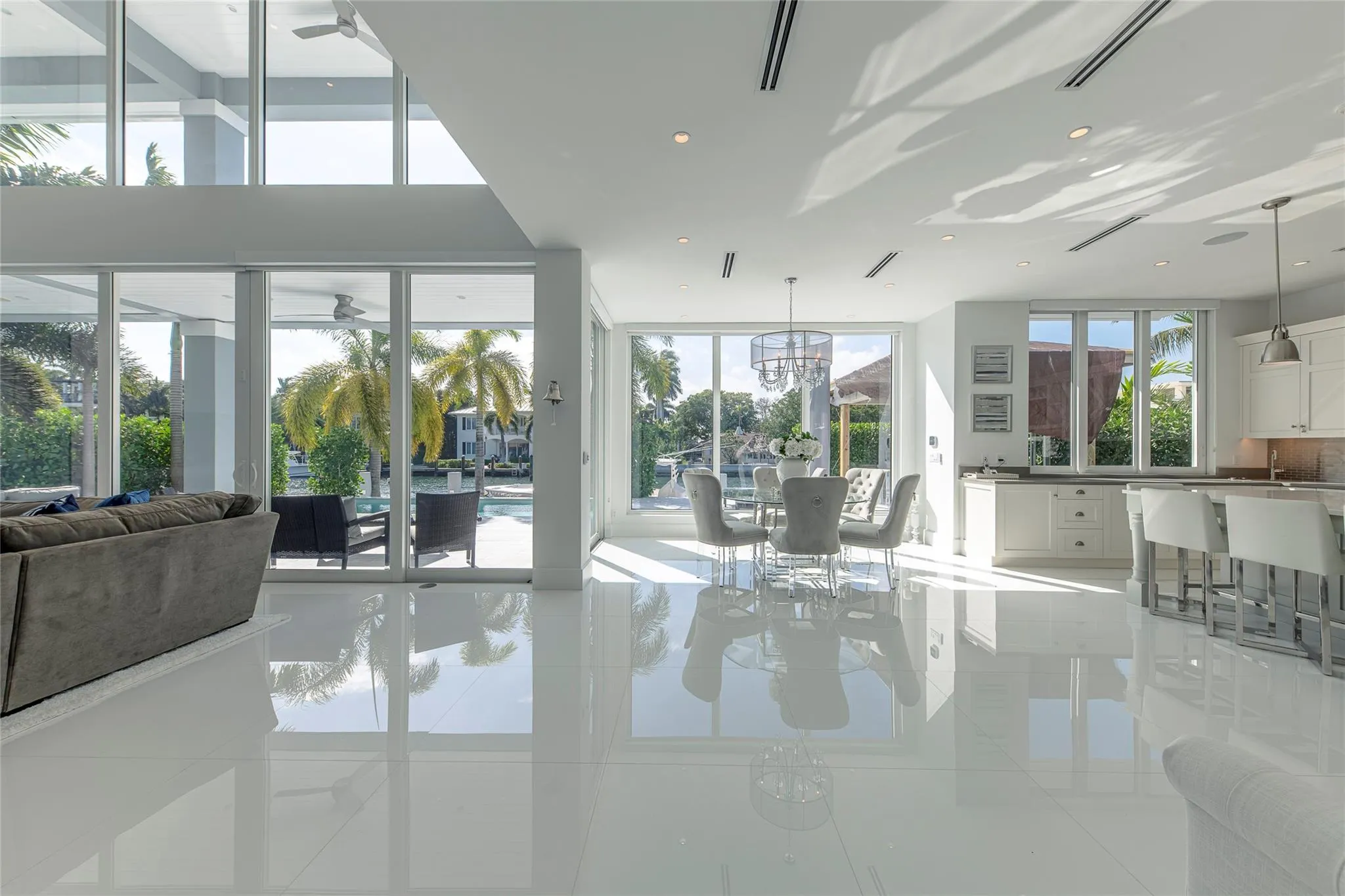 701 Flamingo Dr
