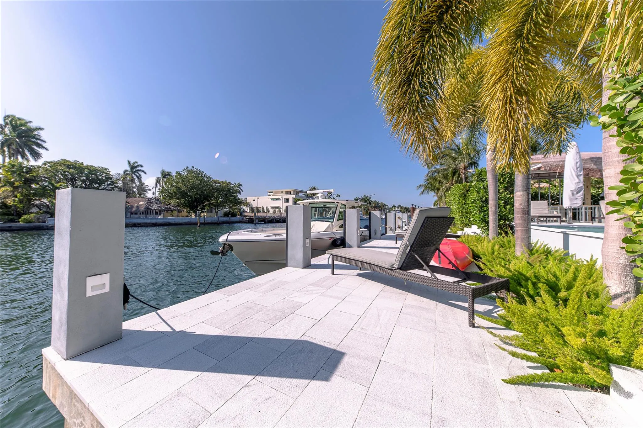701 Flamingo Dr