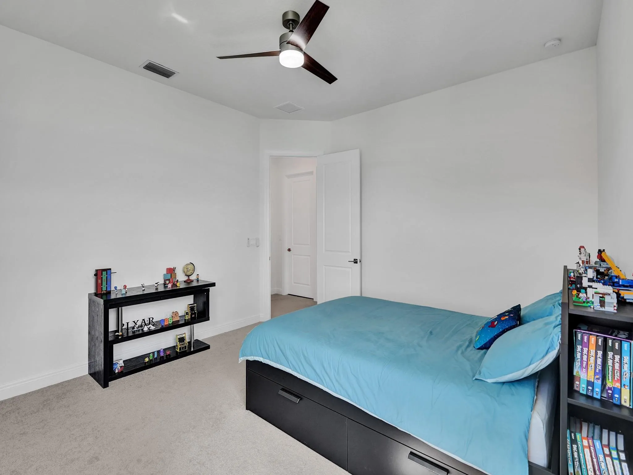 9040 W Parkland Bay Trl