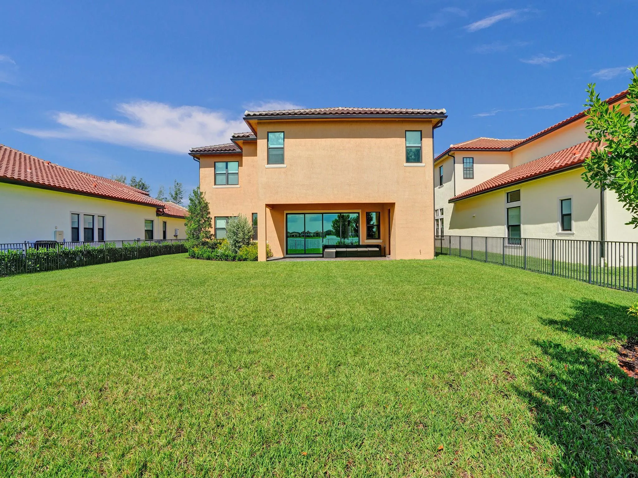 9040 W Parkland Bay Trl