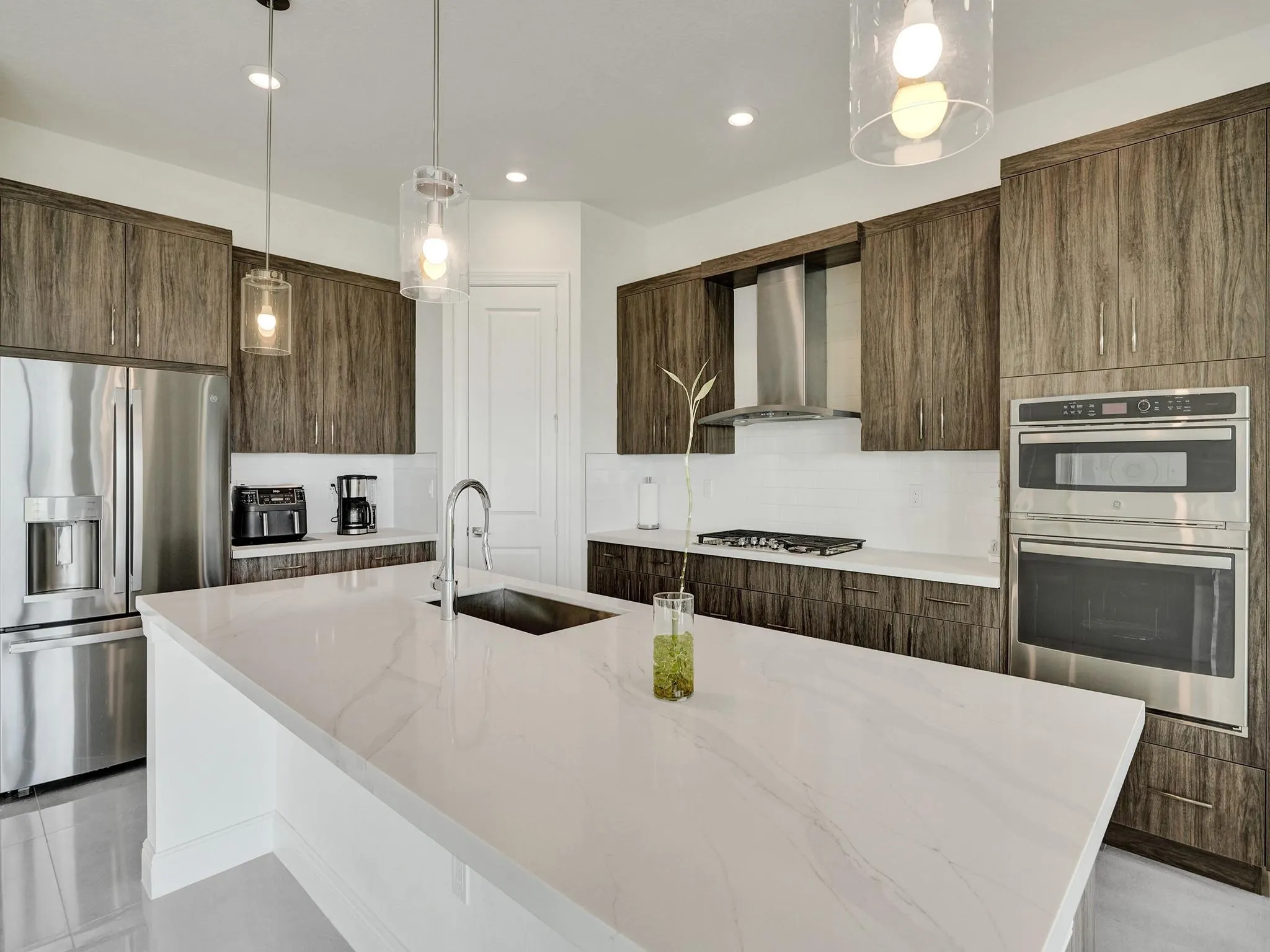 9040 W Parkland Bay Trl