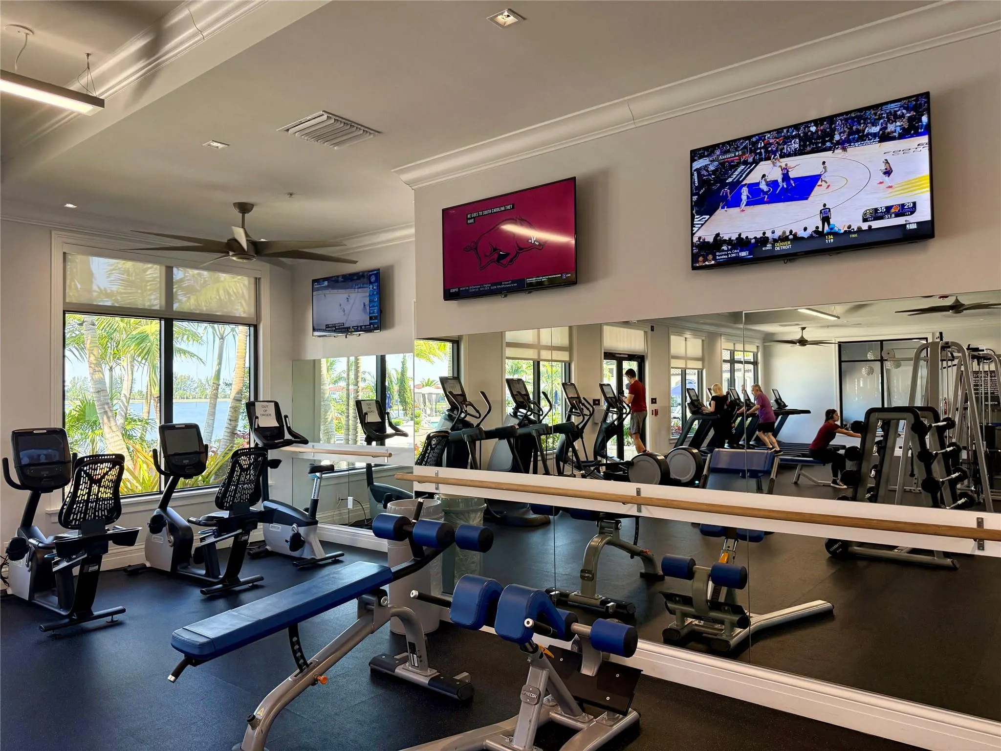 9040 W Parkland Bay Trl