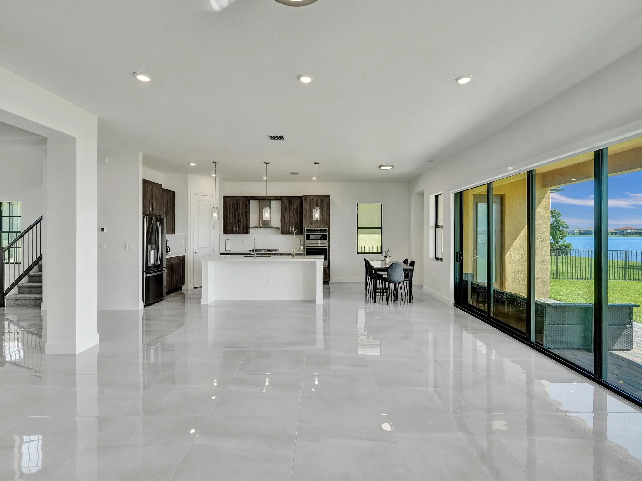 9040 W Parkland Bay Trl