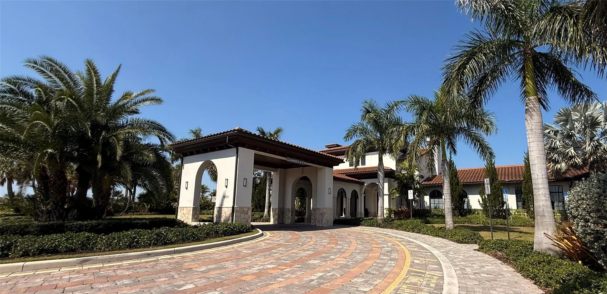 9040 W Parkland Bay Trl