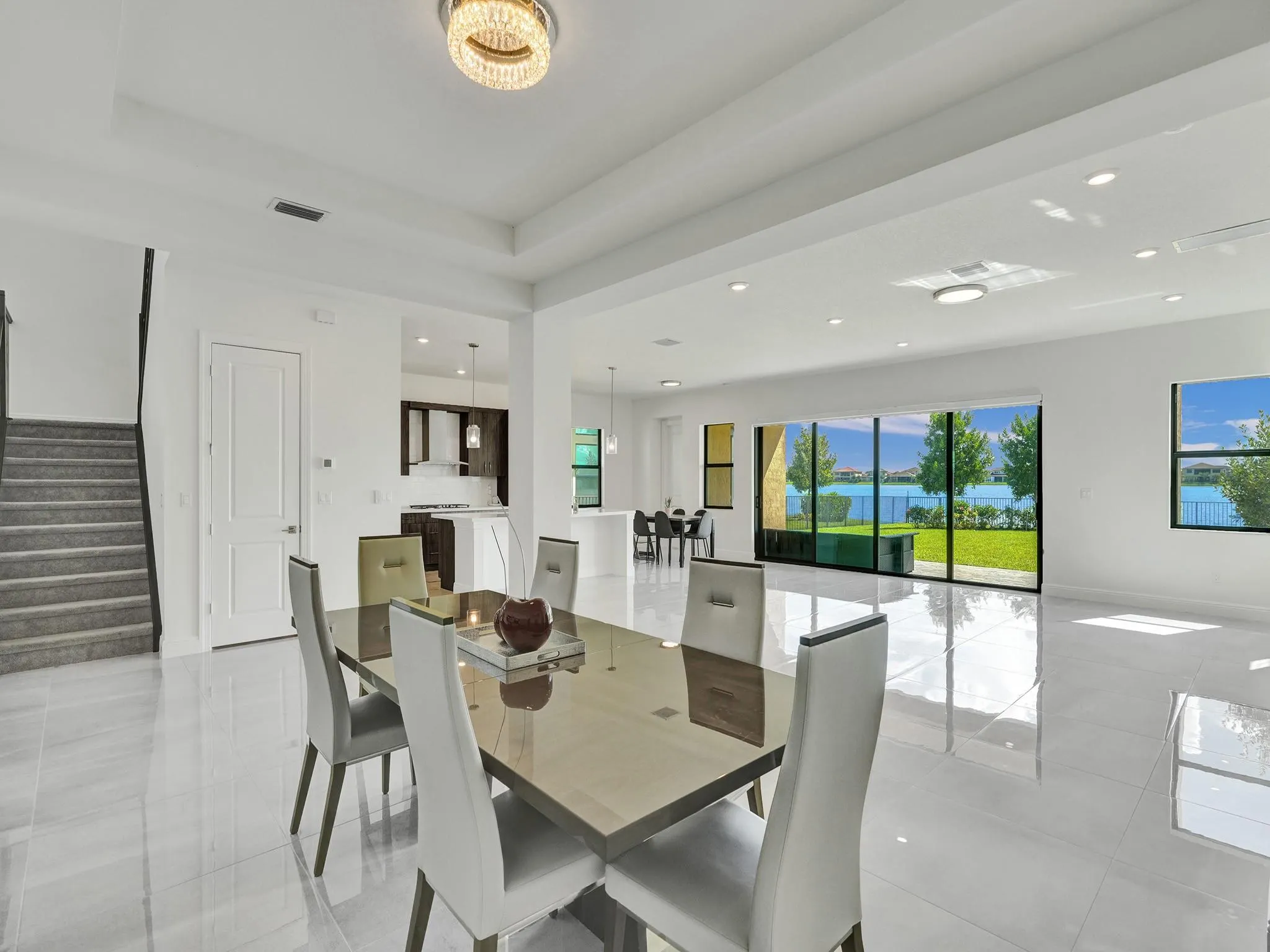 9040 W Parkland Bay Trl