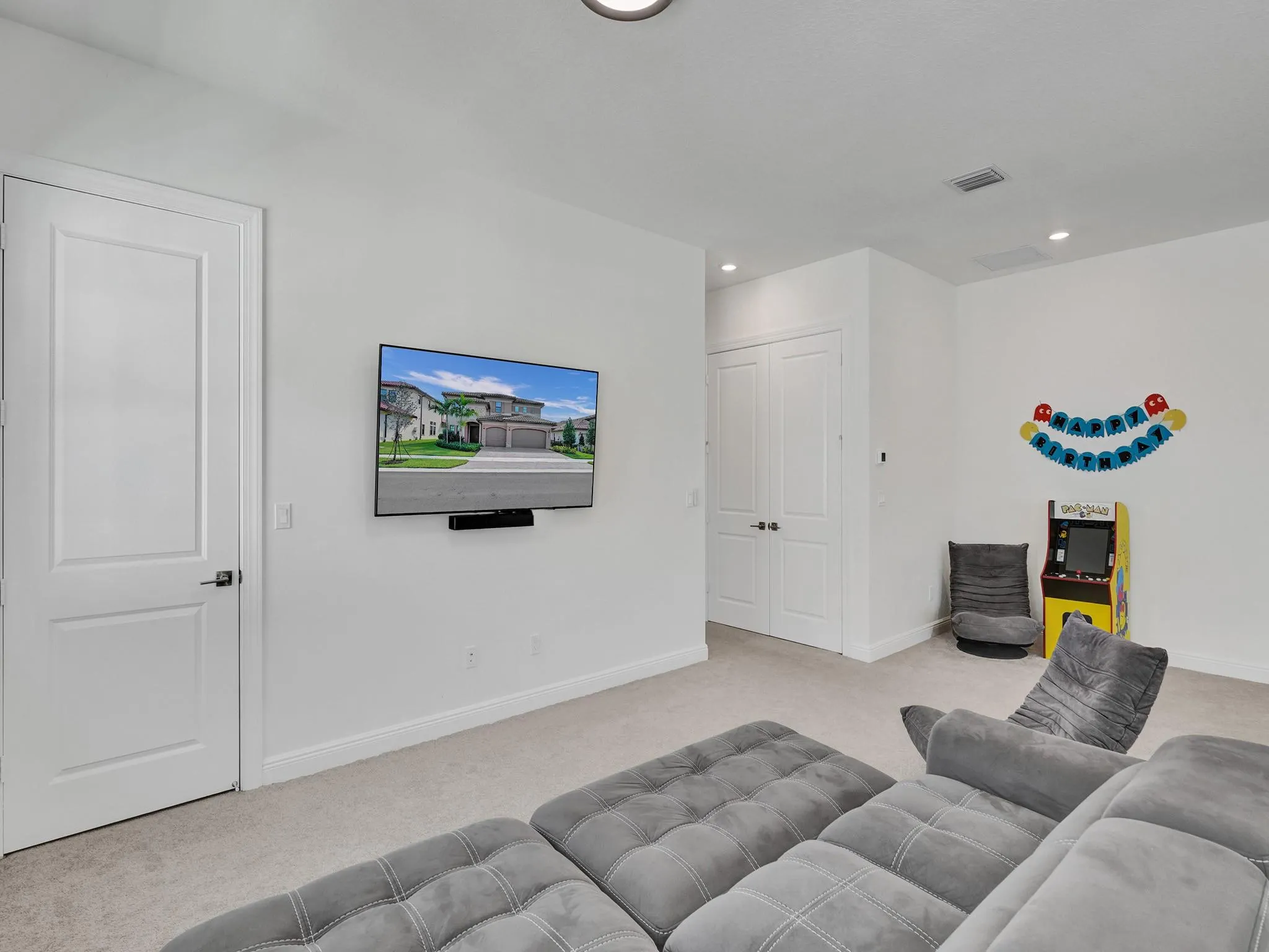 9040 W Parkland Bay Trl