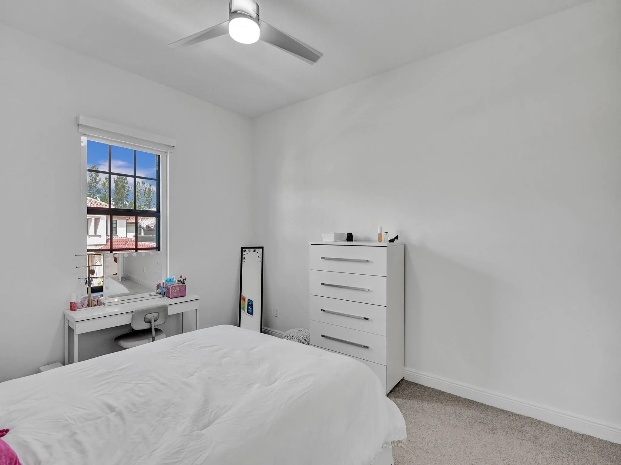 9040 W Parkland Bay Trl