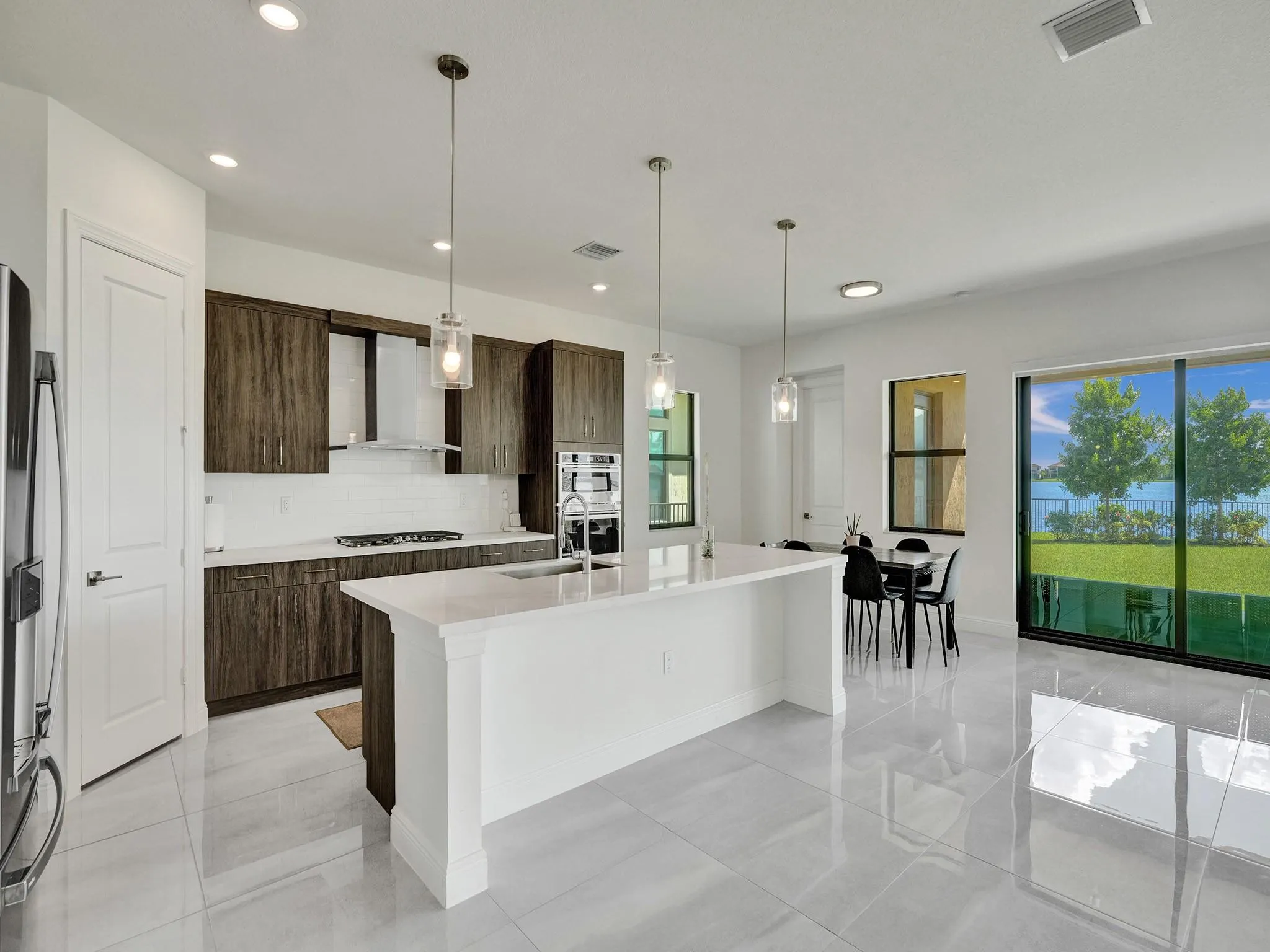 9040 W Parkland Bay Trl