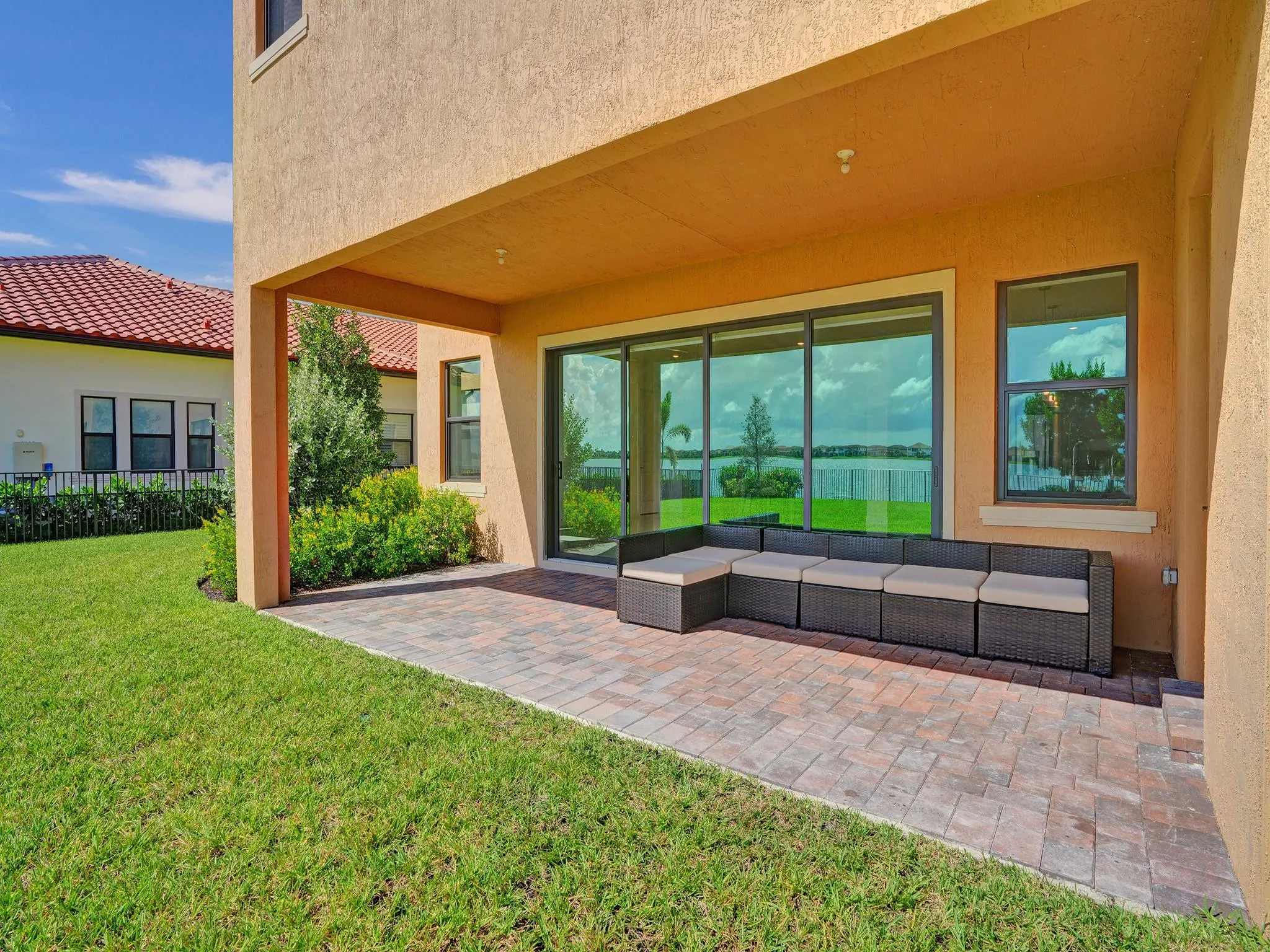 9040 W Parkland Bay Trl