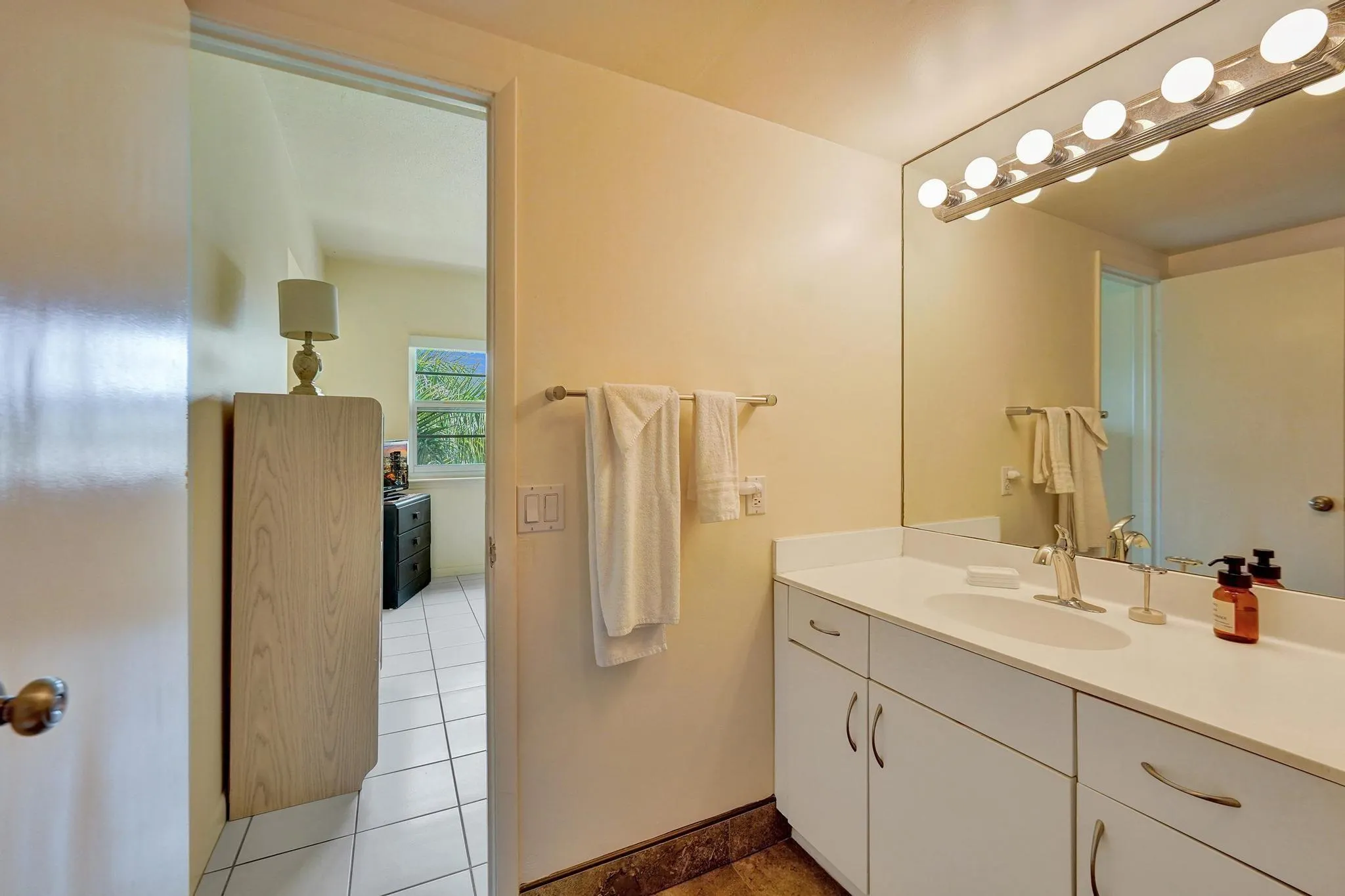 341 N Birch Road, #416