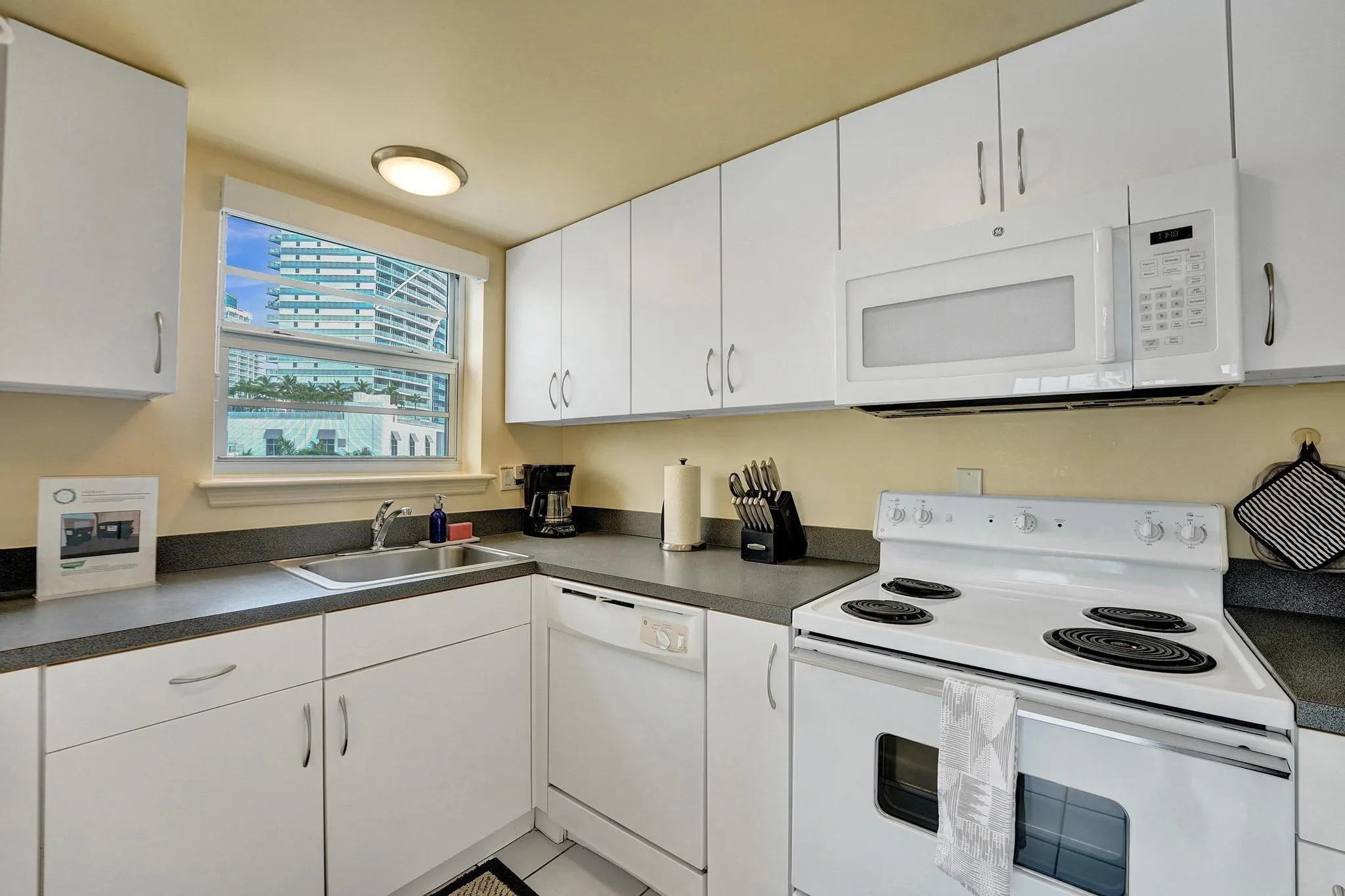 341 N Birch Road, #416