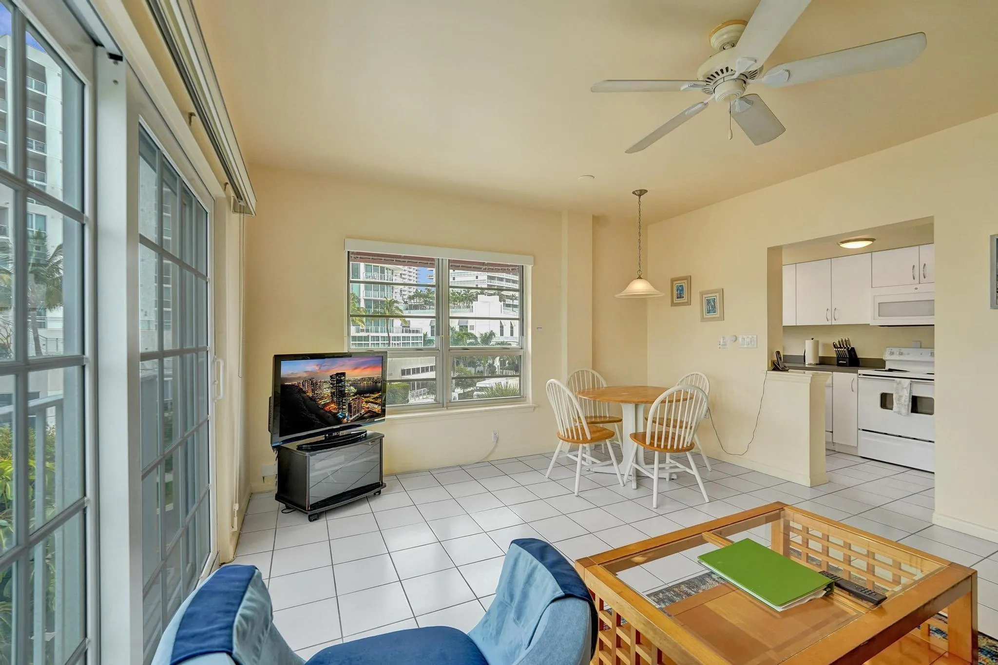 341 N Birch Road, #416