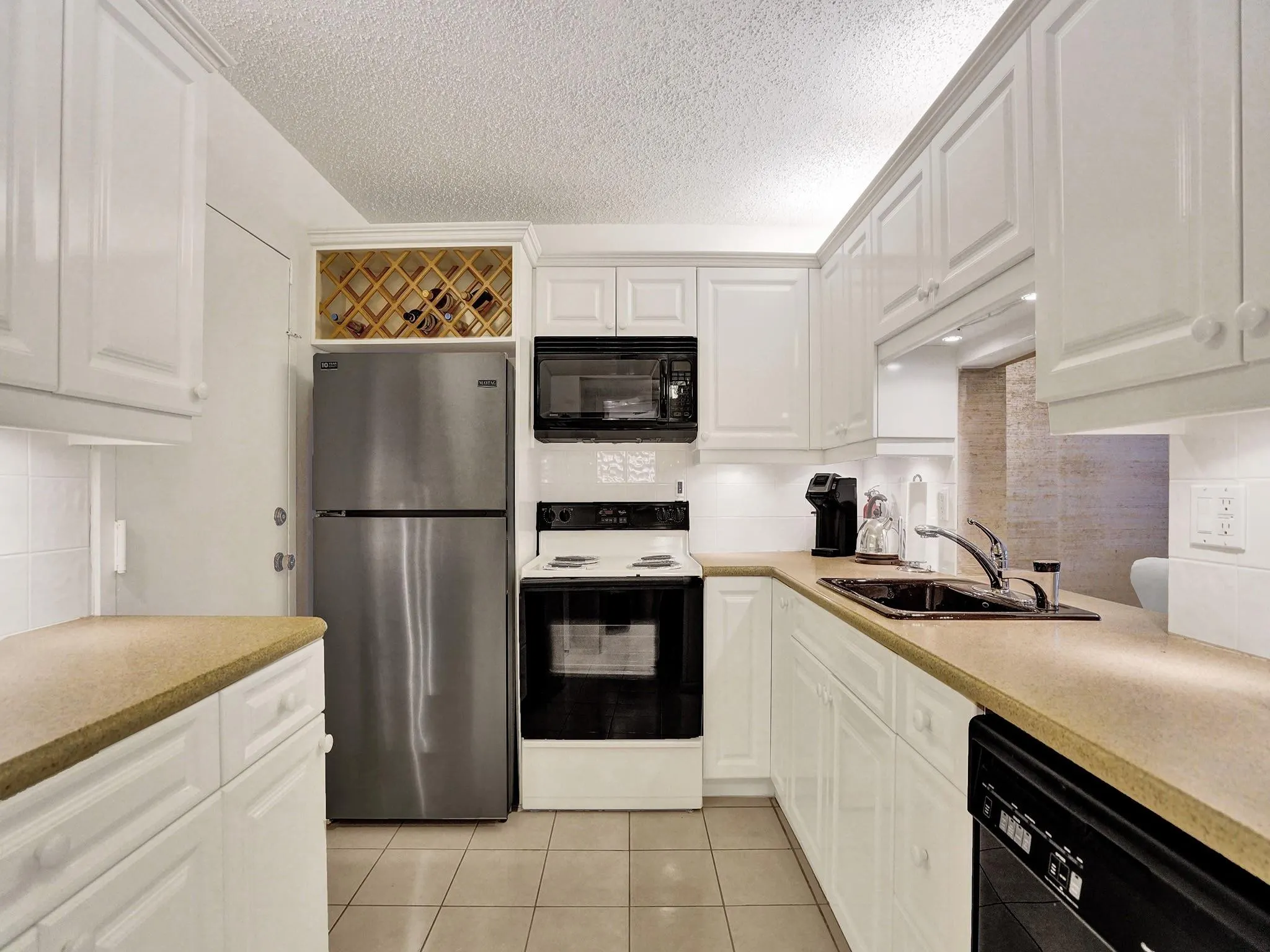 1160 N FEDERAL HWY, #117