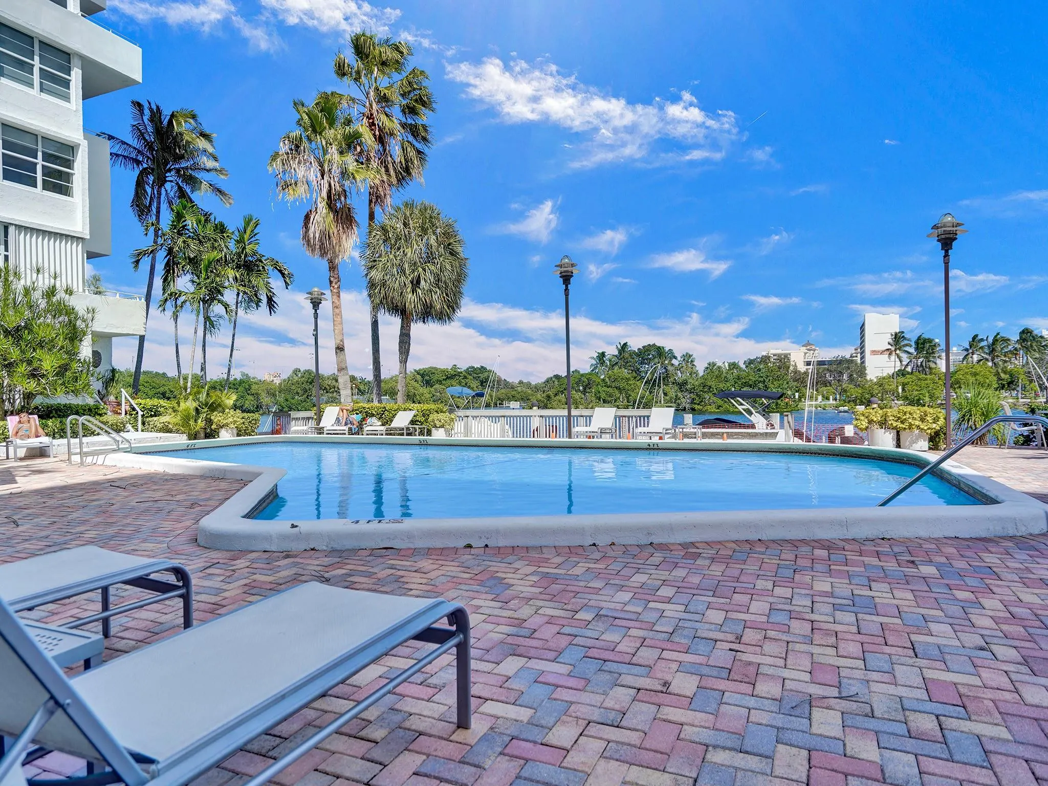 1160 N FEDERAL HWY, #117