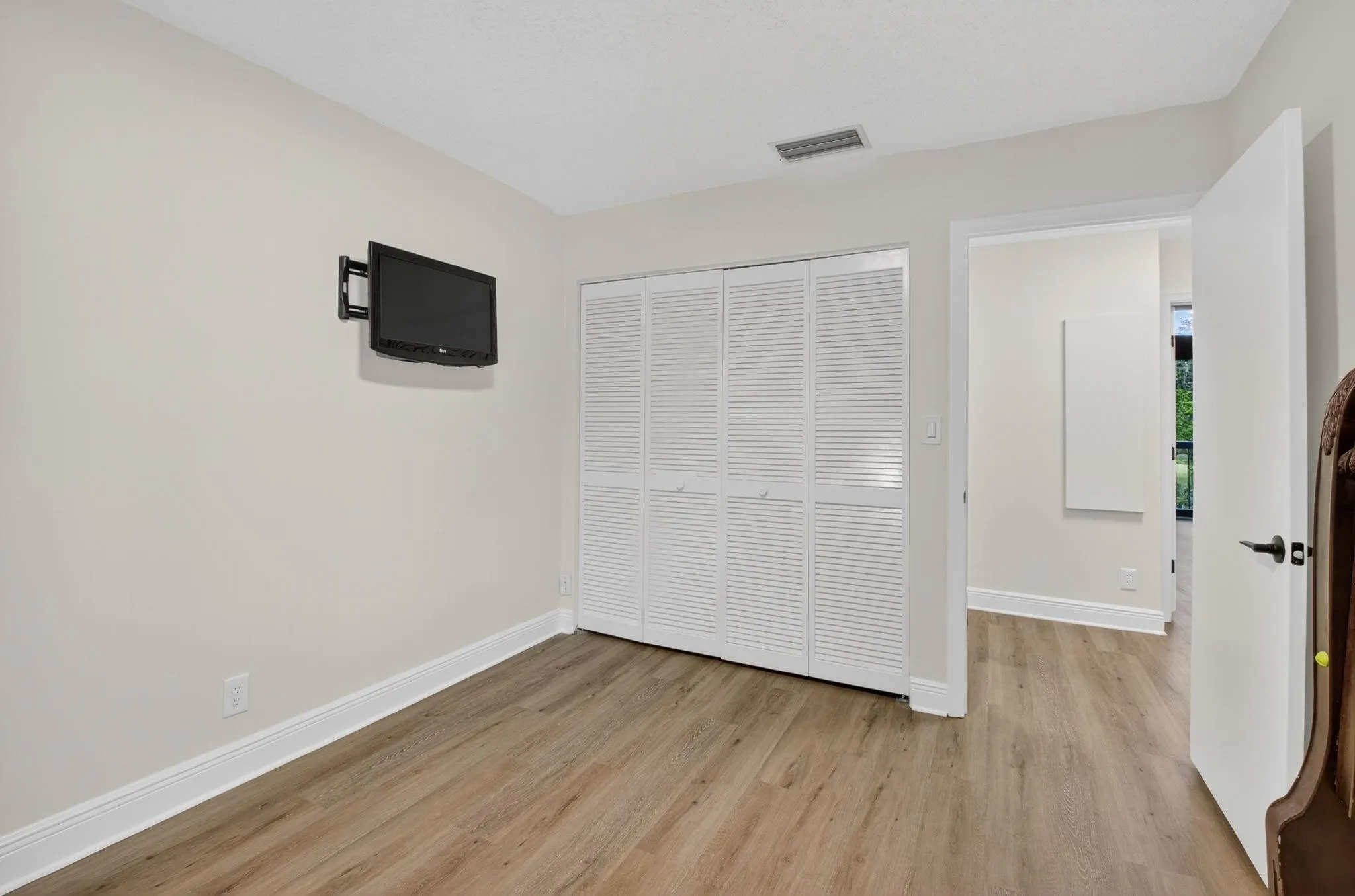 3802 Bridgewood Dr, #3802