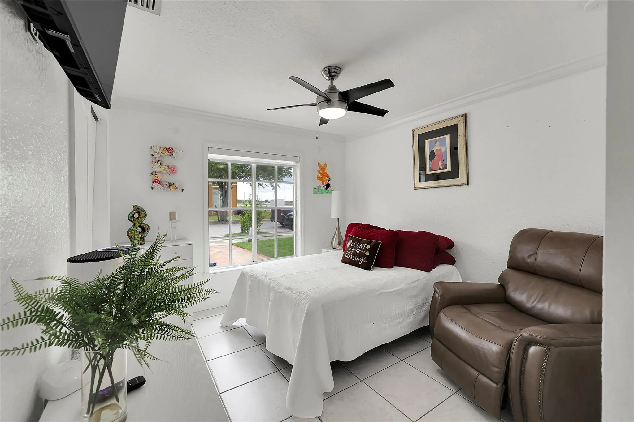 855 SW 155th Ct