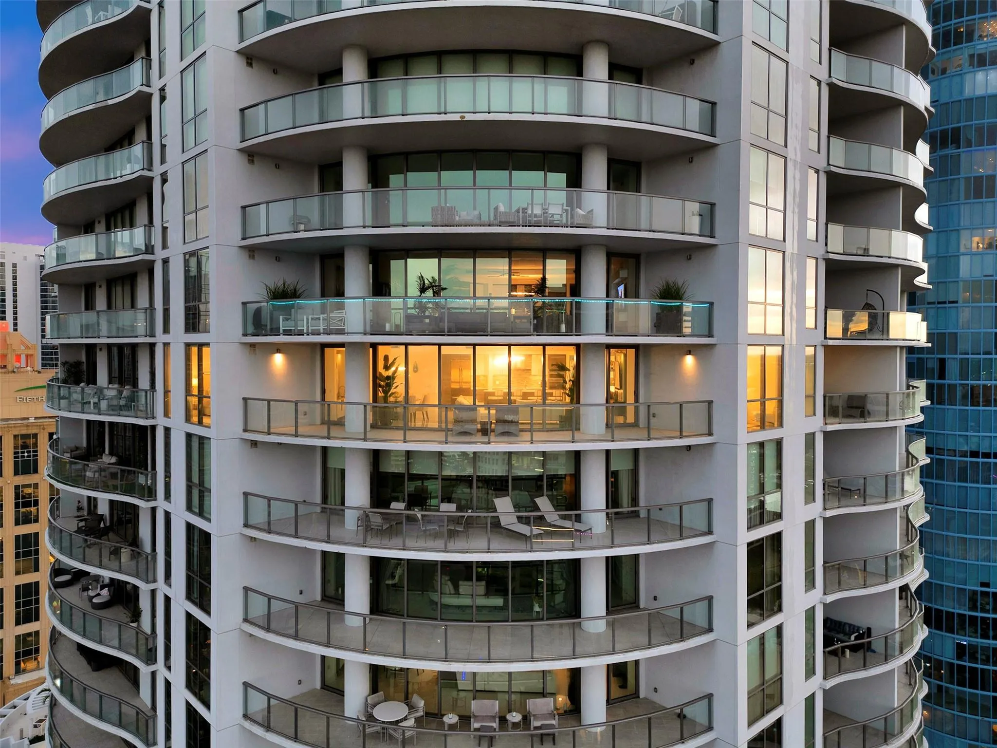 100 E Las Olas Blvd, #2803