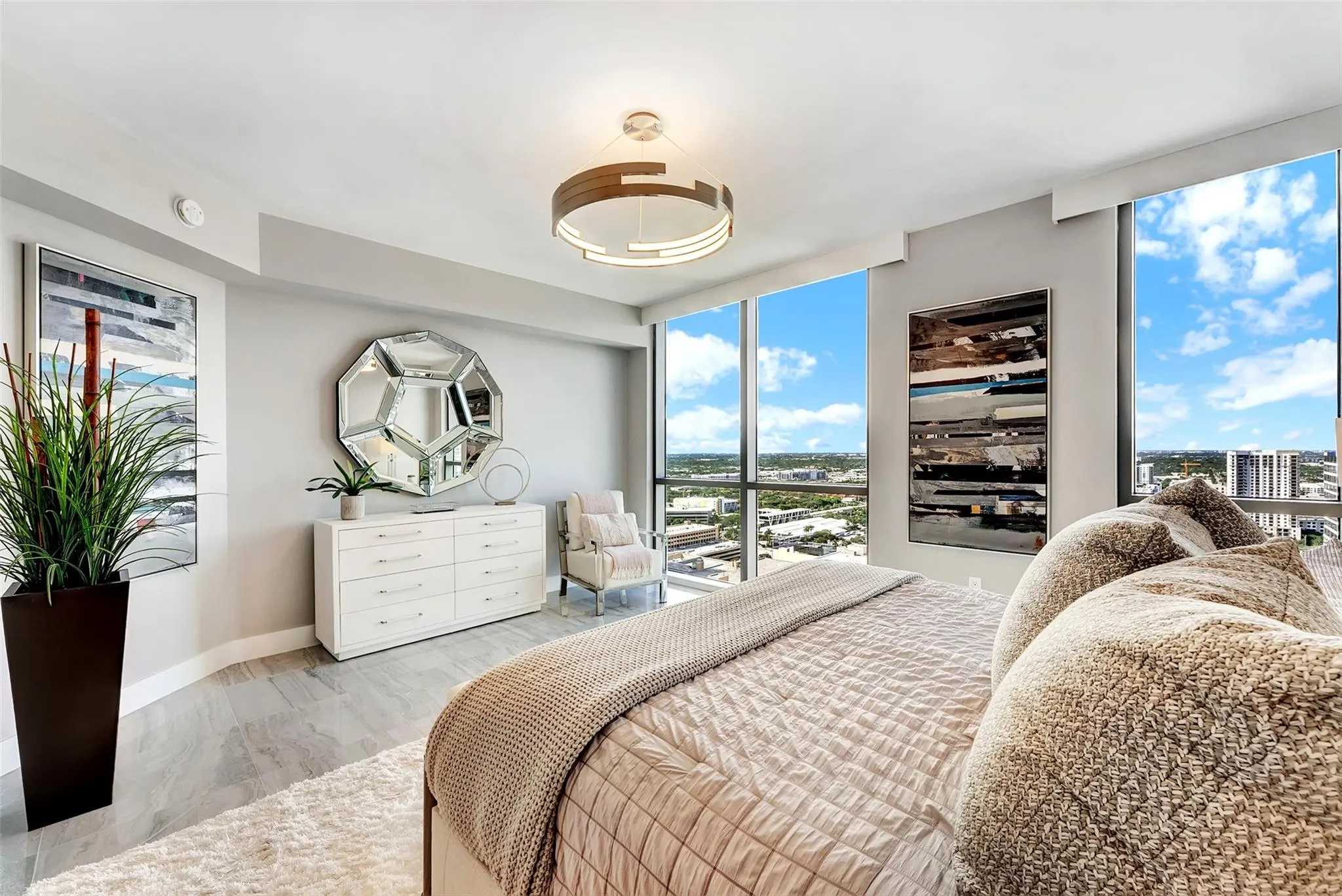 100 E Las Olas Blvd, #2803