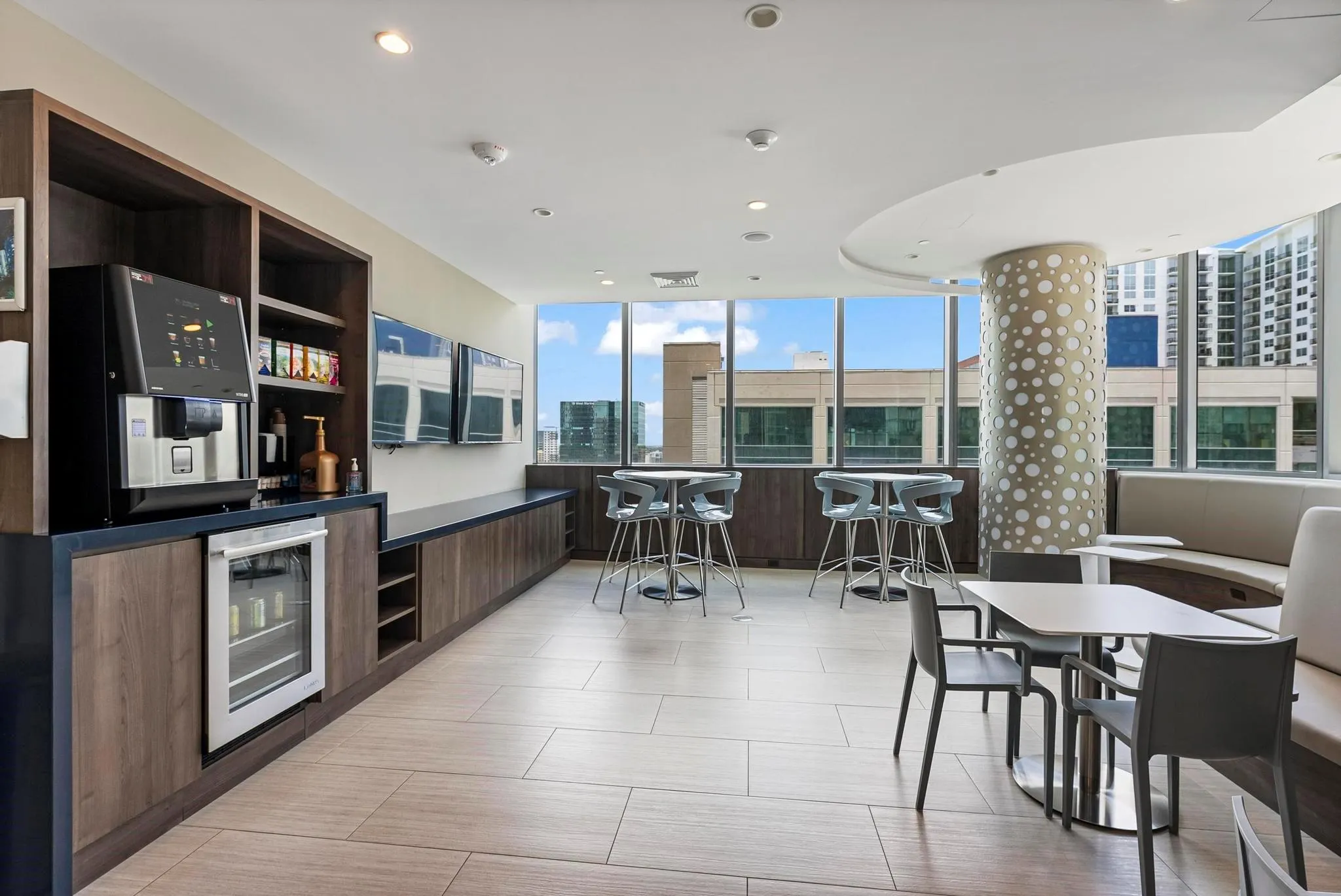 100 E Las Olas Blvd, #2803