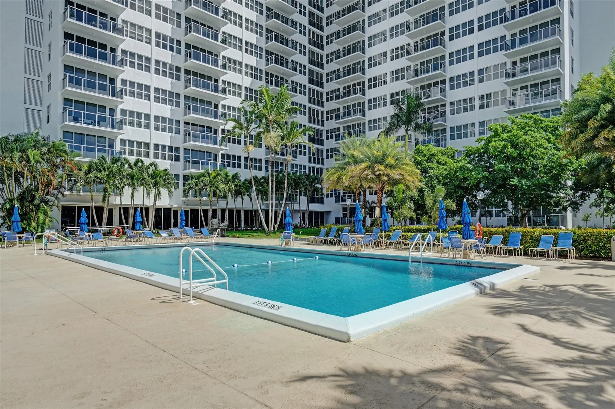 3333 NE 34th St, #1006