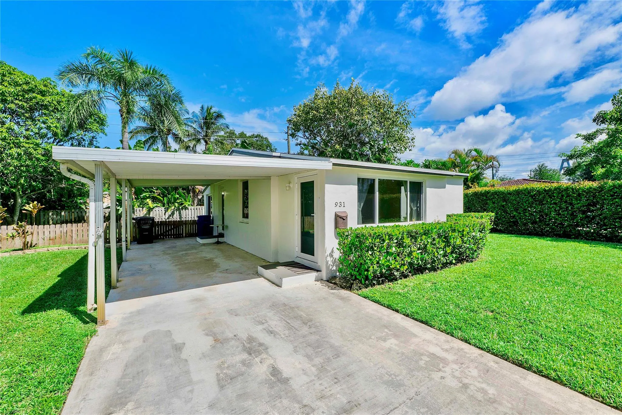 931 SW 21st Ct