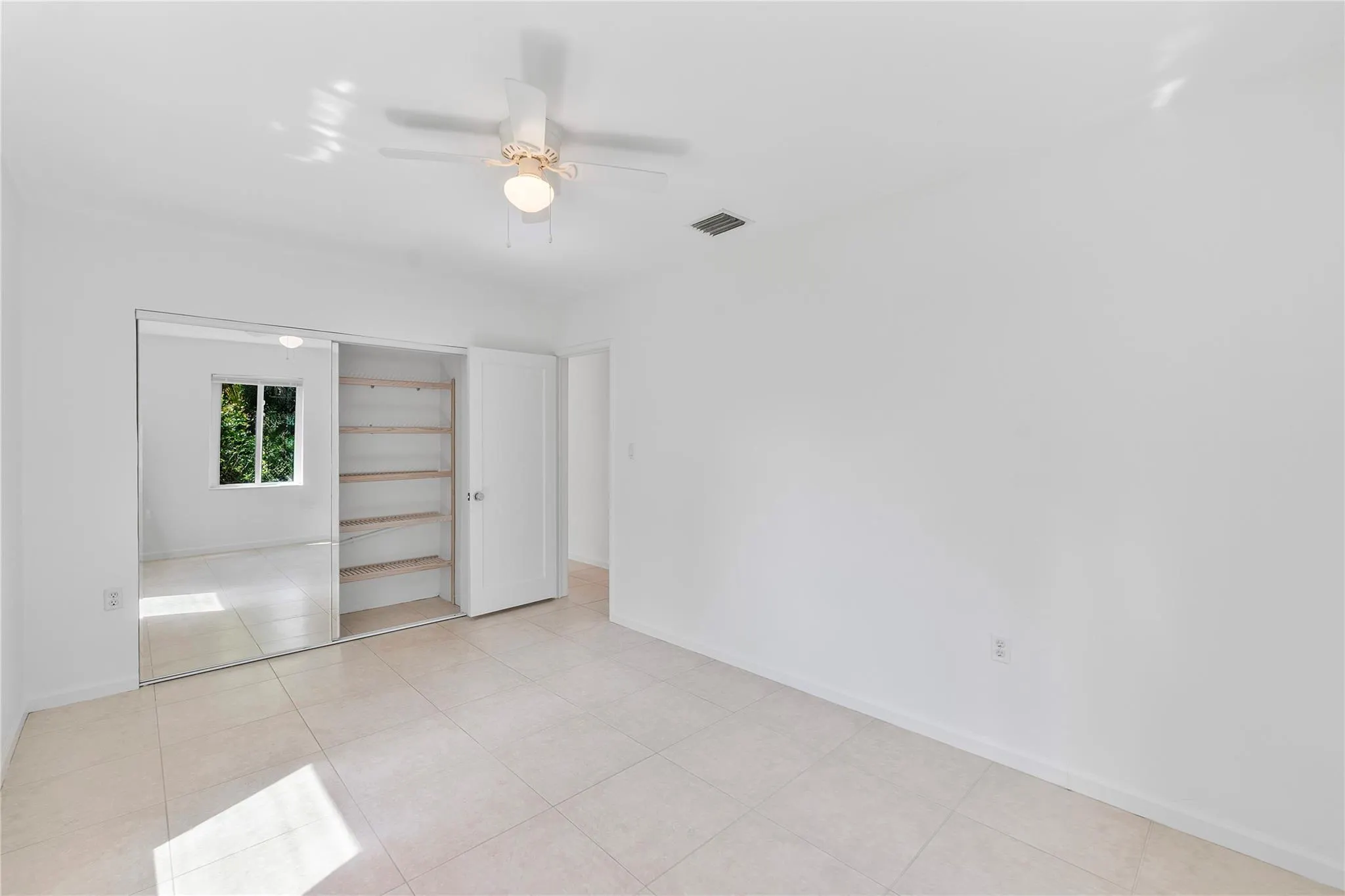 931 SW 21st Ct