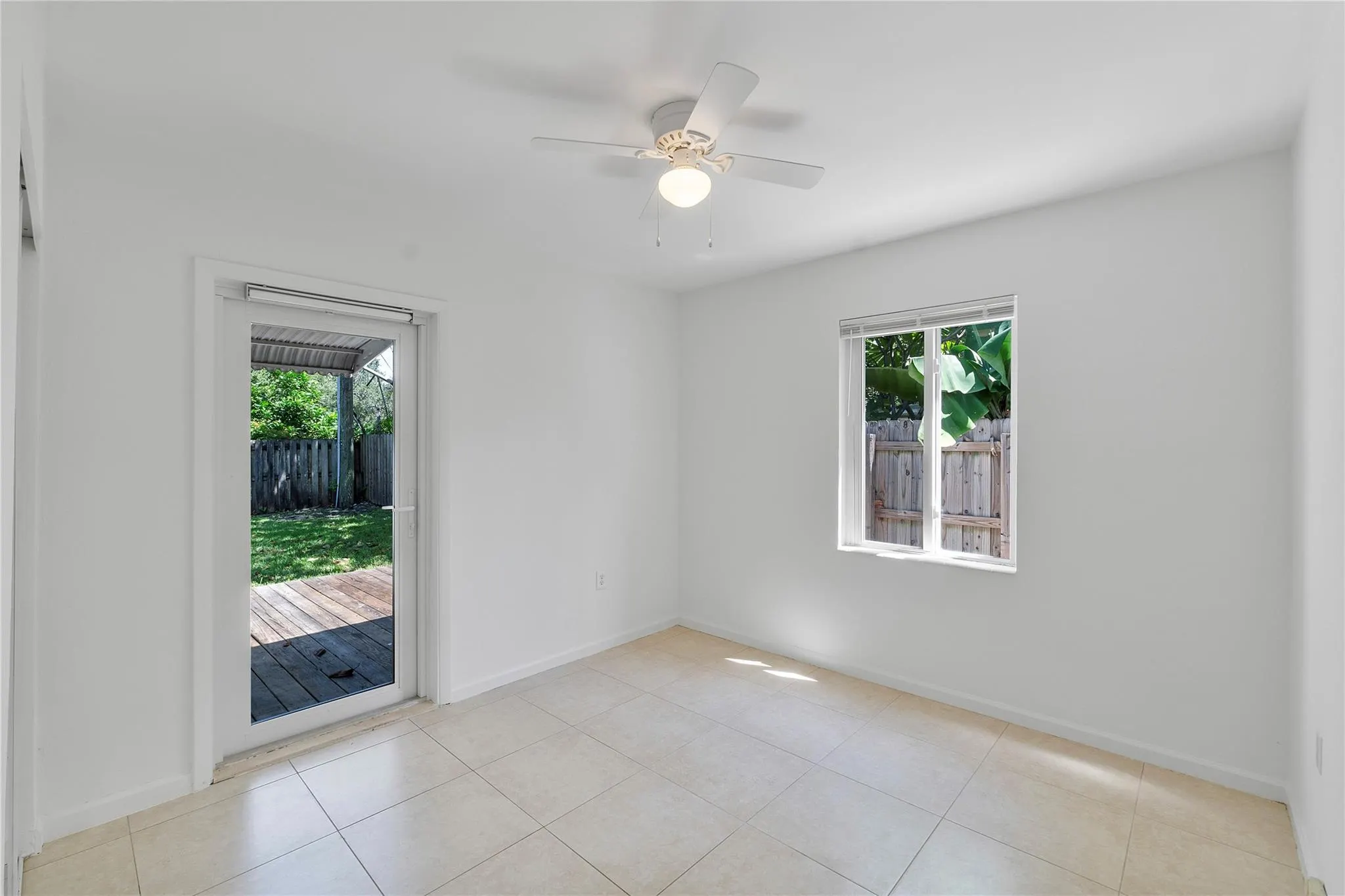 931 SW 21st Ct