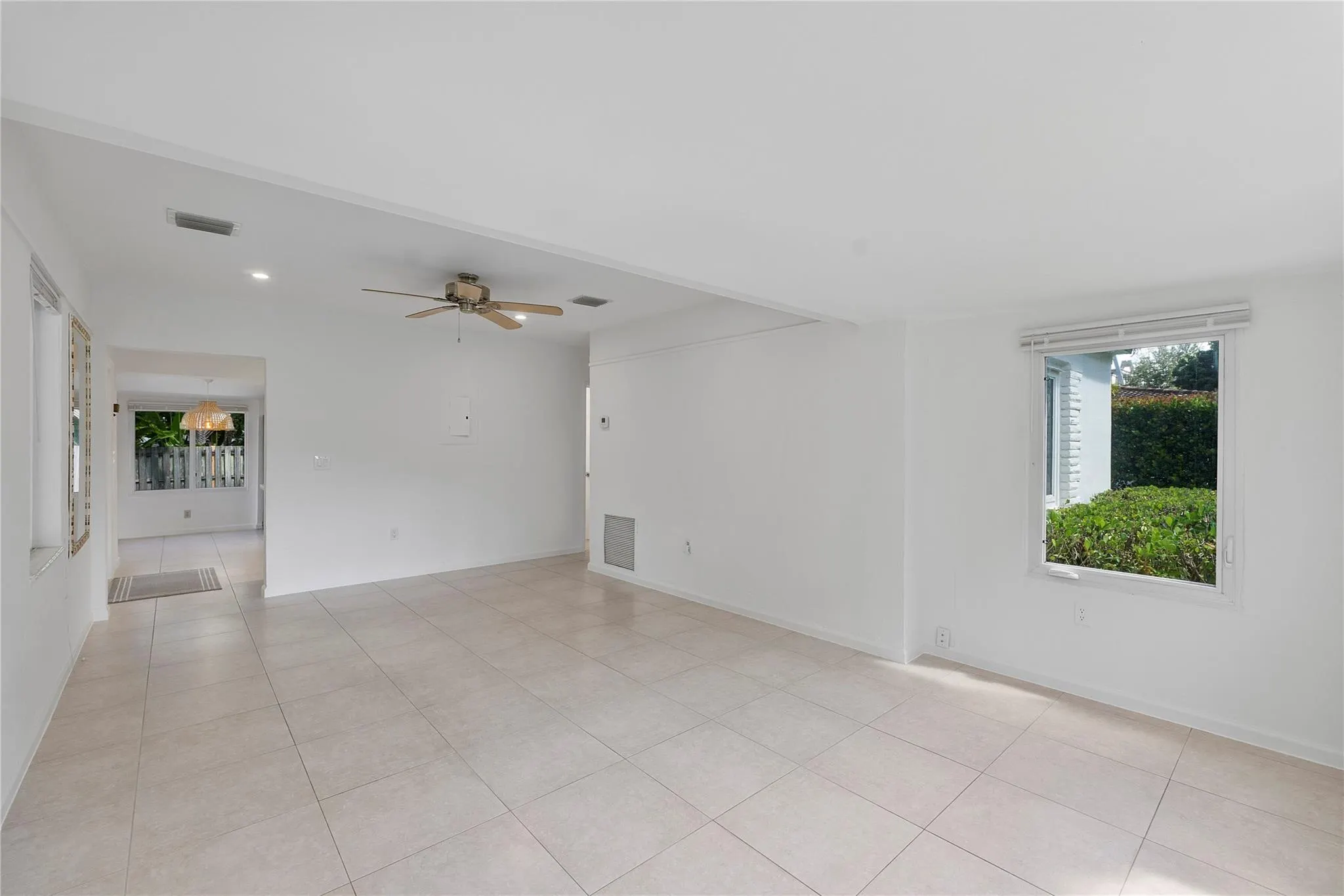 931 SW 21st Ct