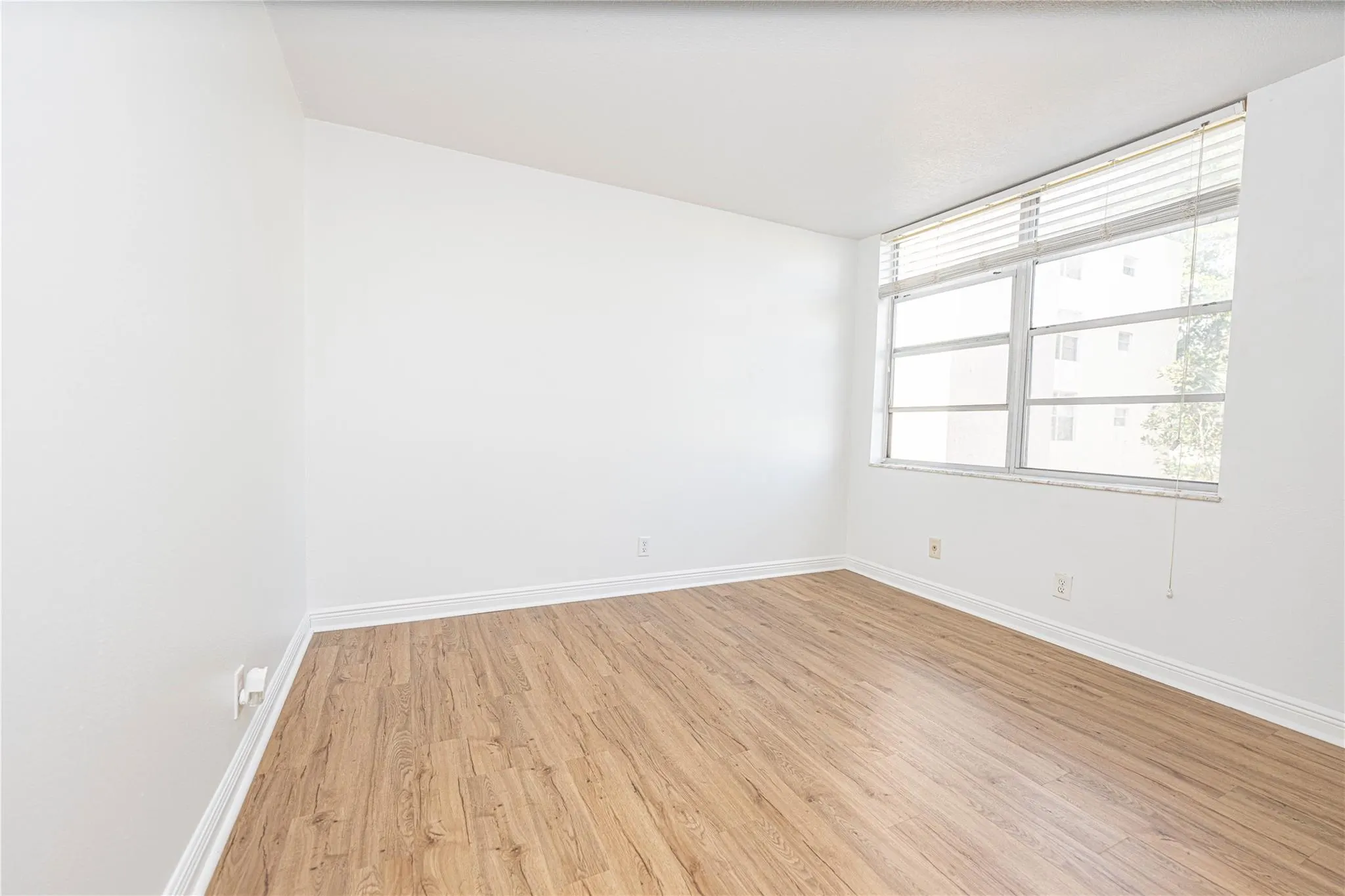9471 Evergreen Pl, #201
