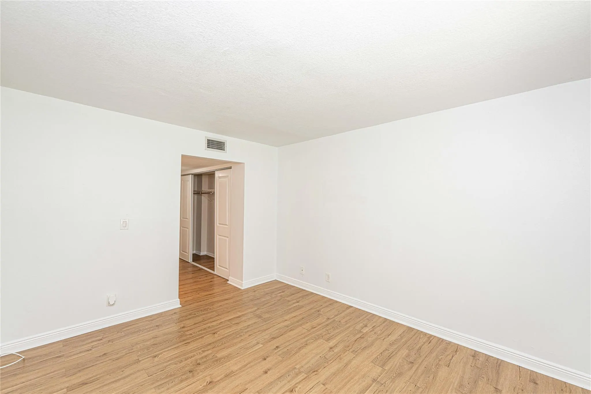 9471 Evergreen Pl, #201