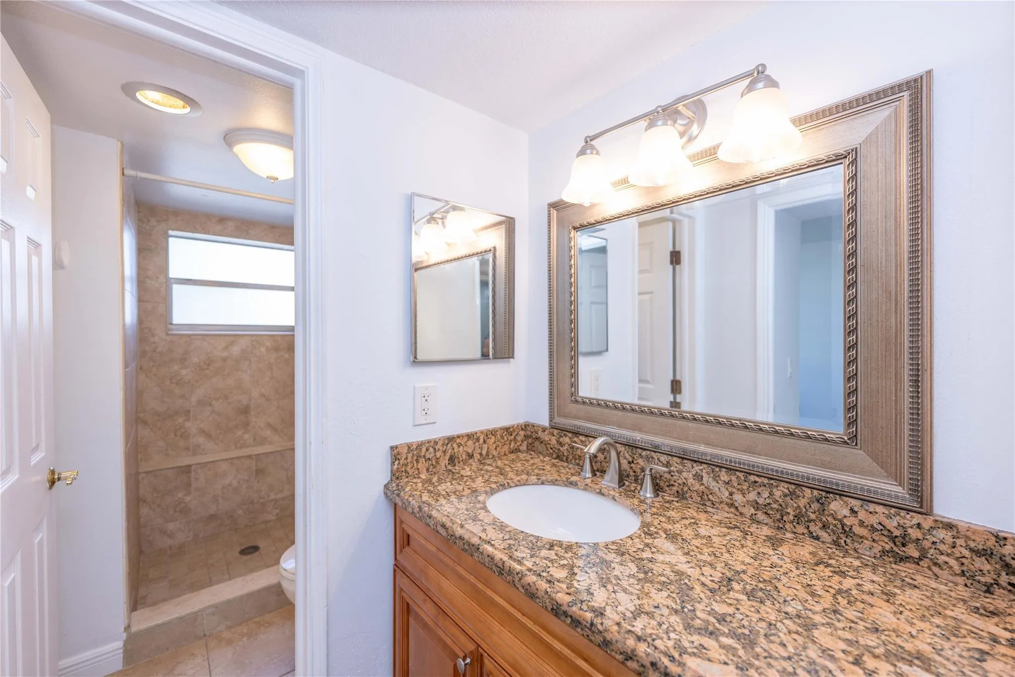 9471 Evergreen Pl, #201