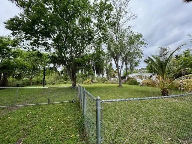 3525 SE 34th Ave