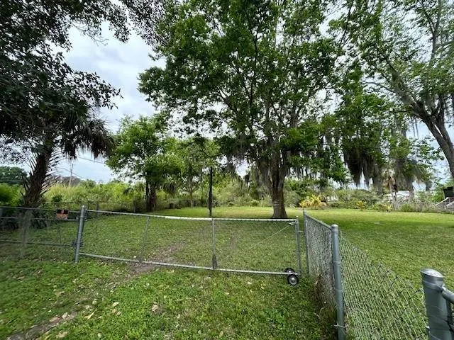 3525 SE 34th Ave