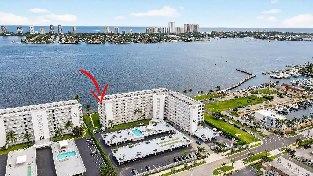 301 Lake Shore Dr, #801