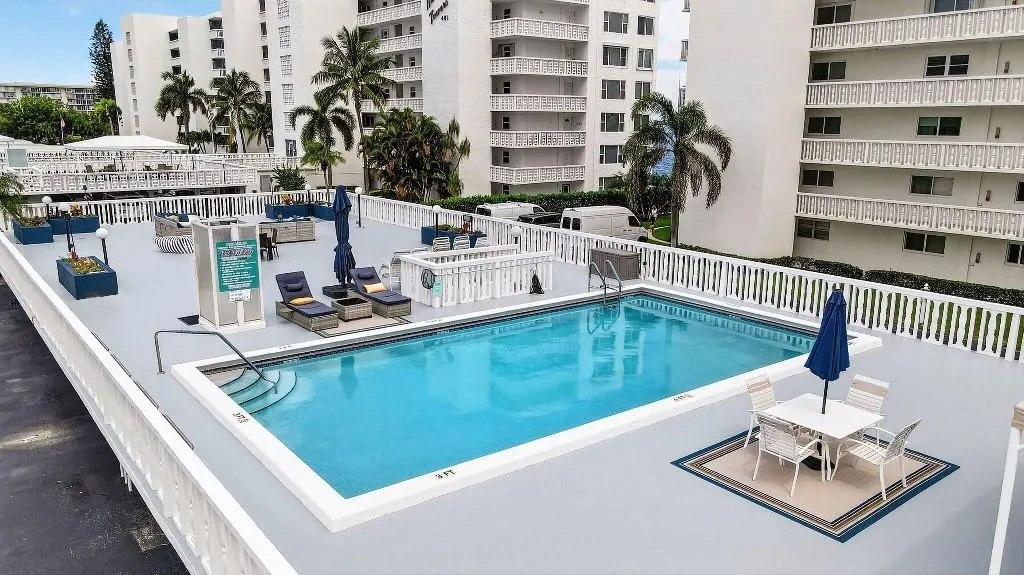 301 Lake Shore Dr, #801