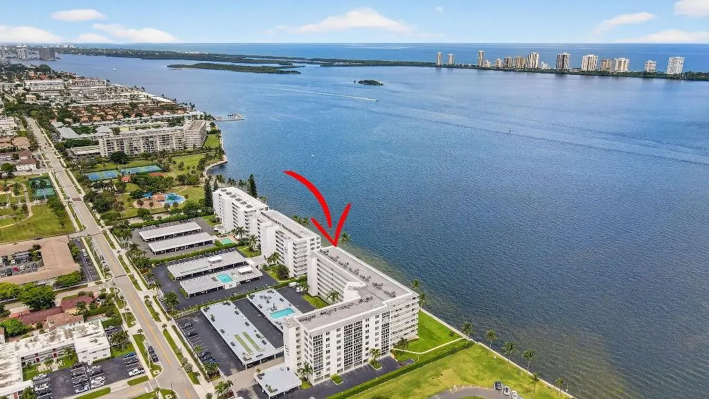 301 Lake Shore Dr, #801