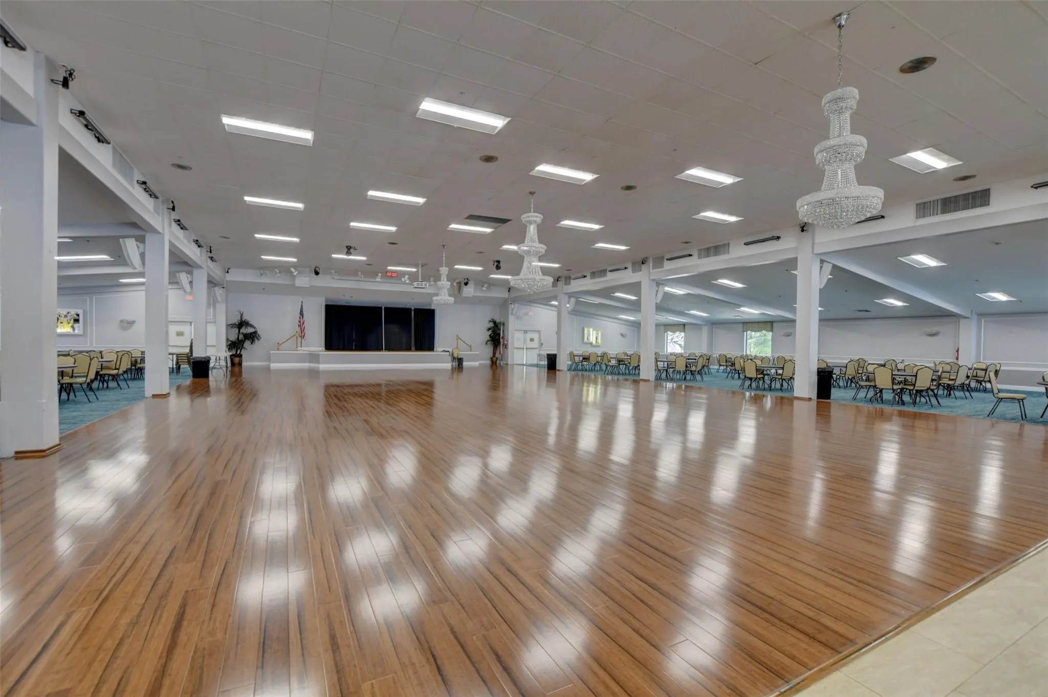 103 Newport F, #103