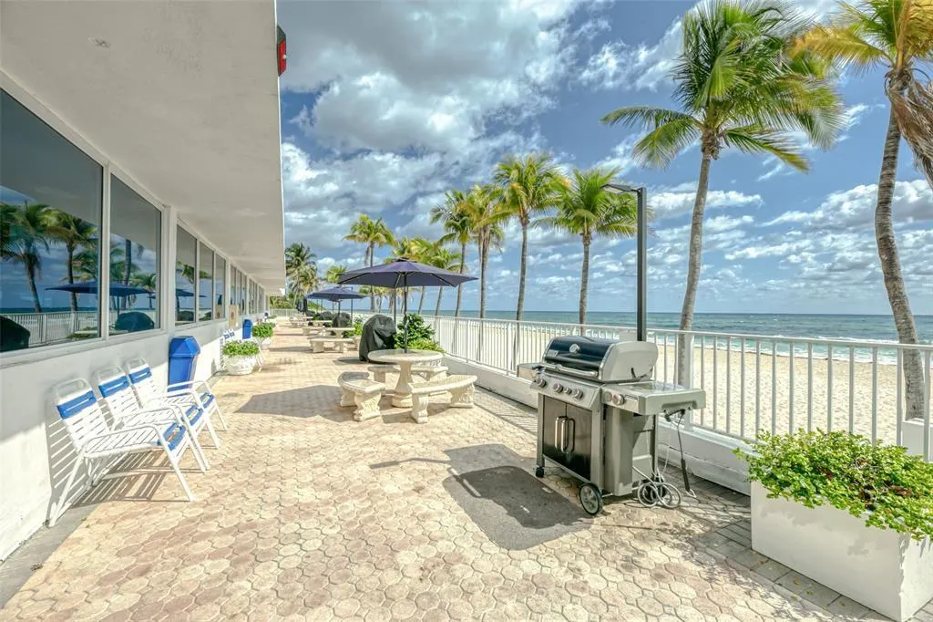 1360 S Ocean Blvd, #1407