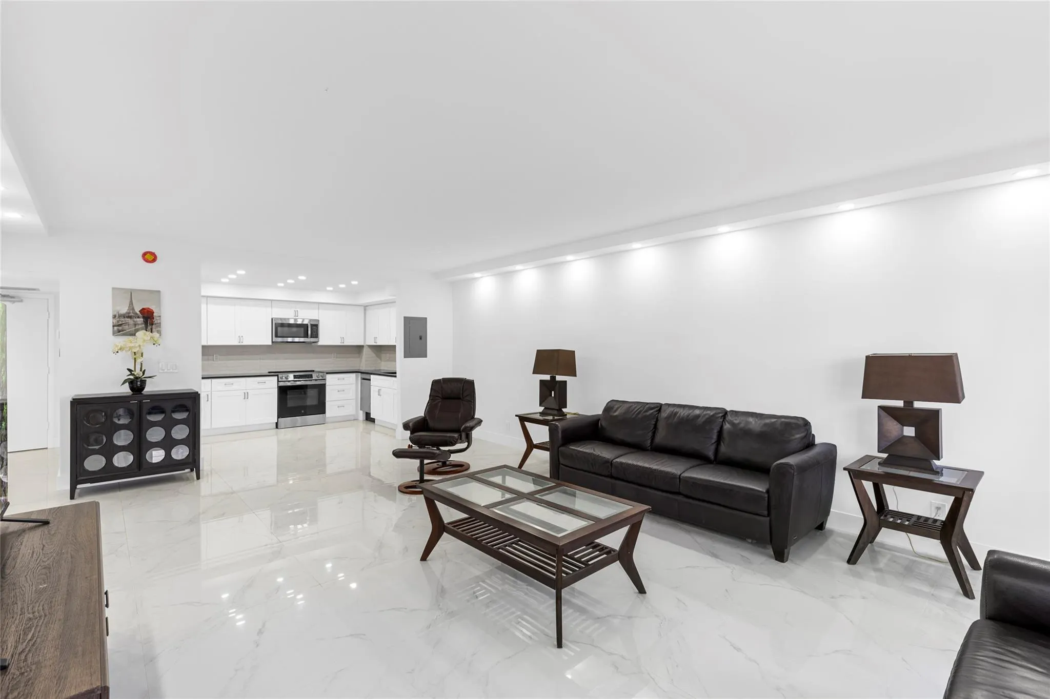 3750 Galt Ocean Dr, #209