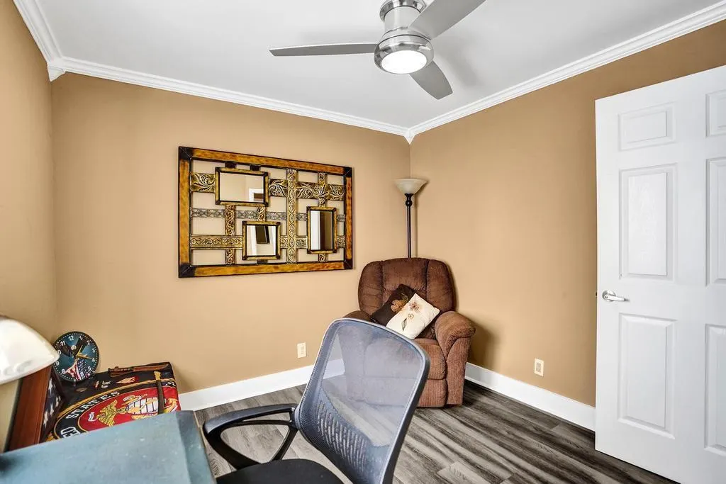 6128 Strawberry Lakes Cir