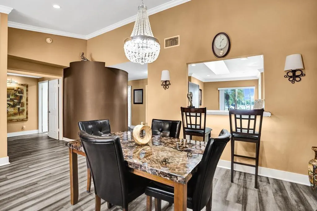 6128 Strawberry Lakes Cir
